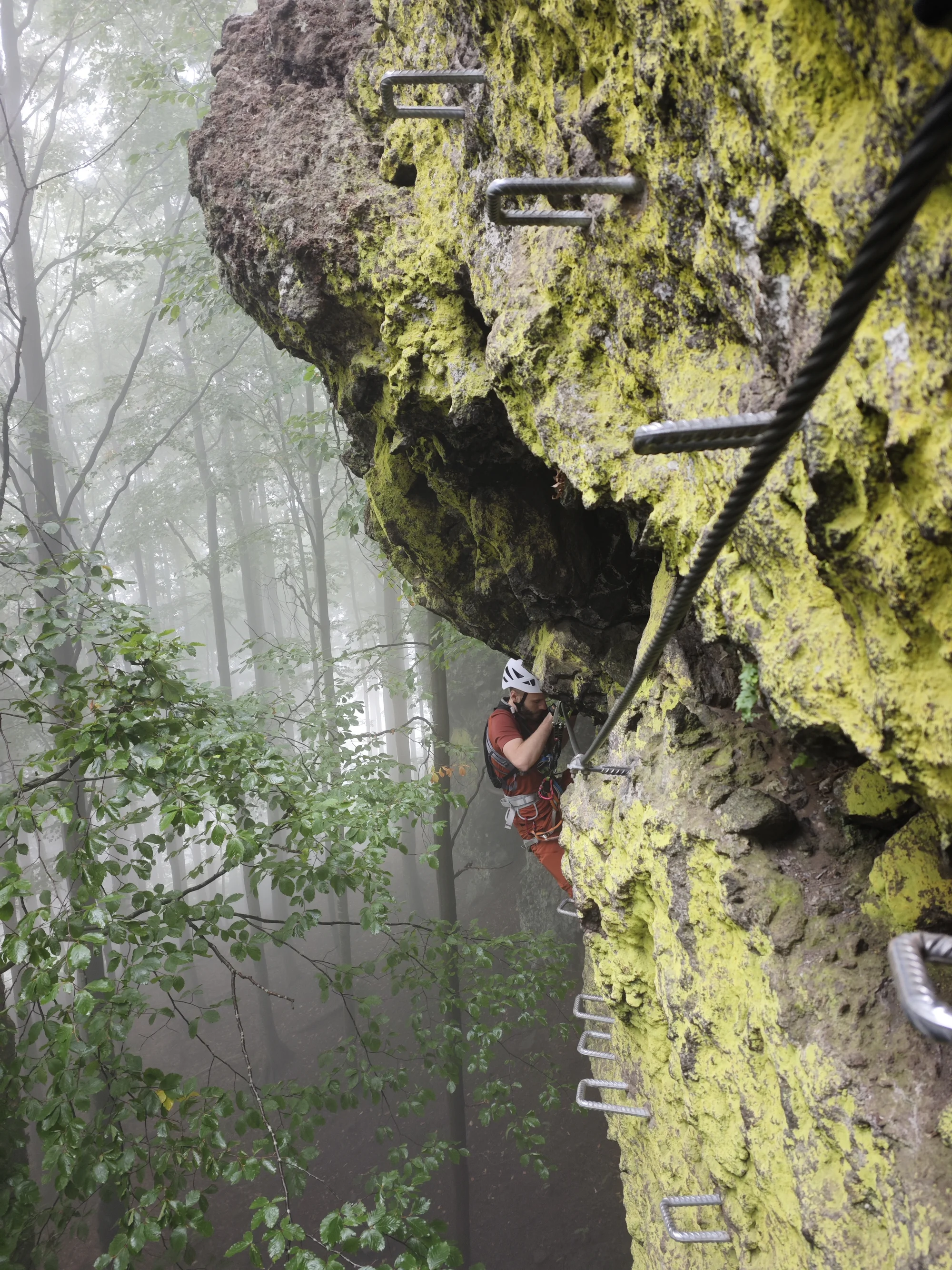 Skupinové ferratové kurzy s certifikovaným instruktorem na Slovensku pro pokročilé