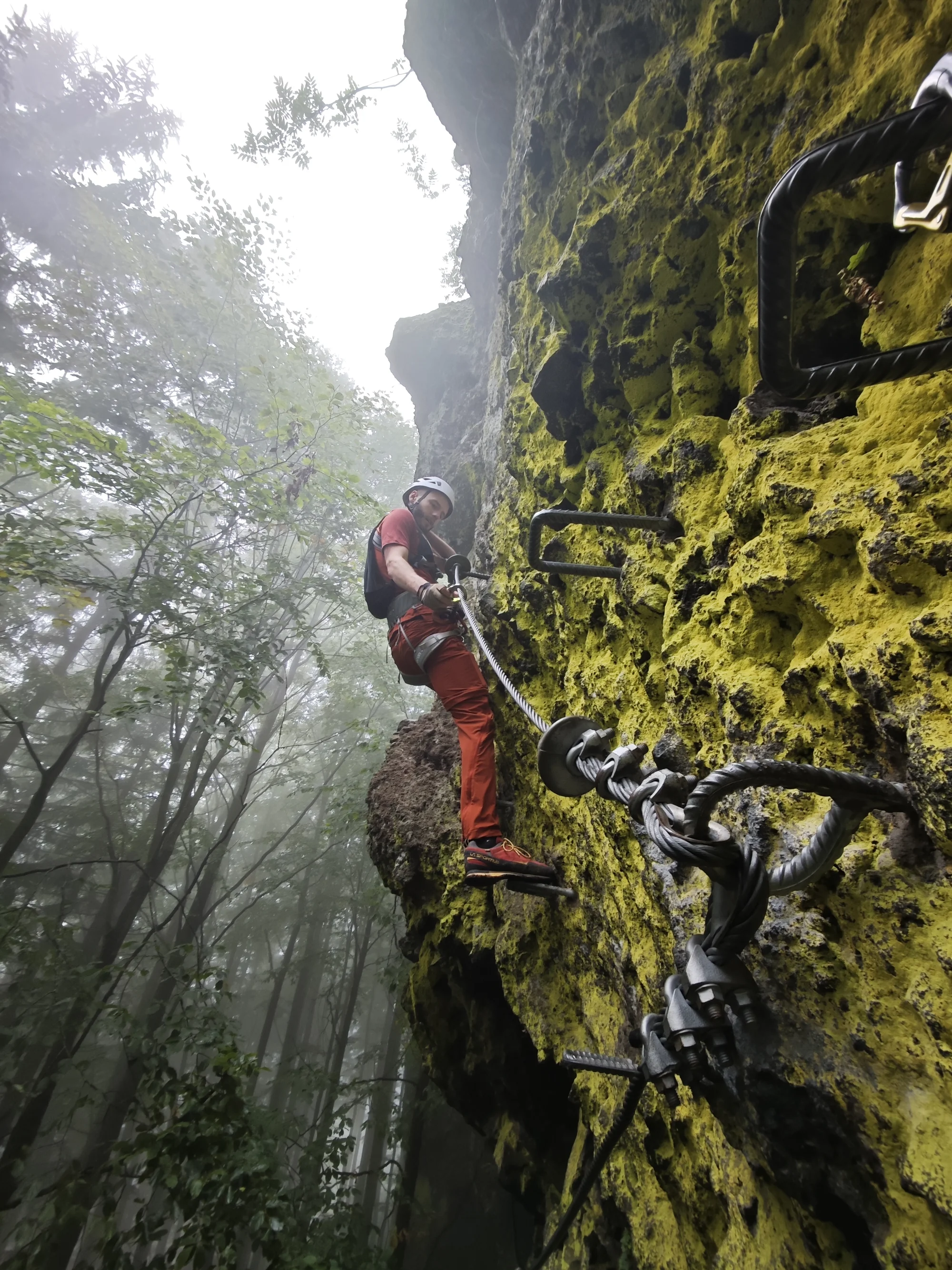 Skupinové ferratové kurzy s certifikovaným instruktorem na Slovensku pro pokročilé