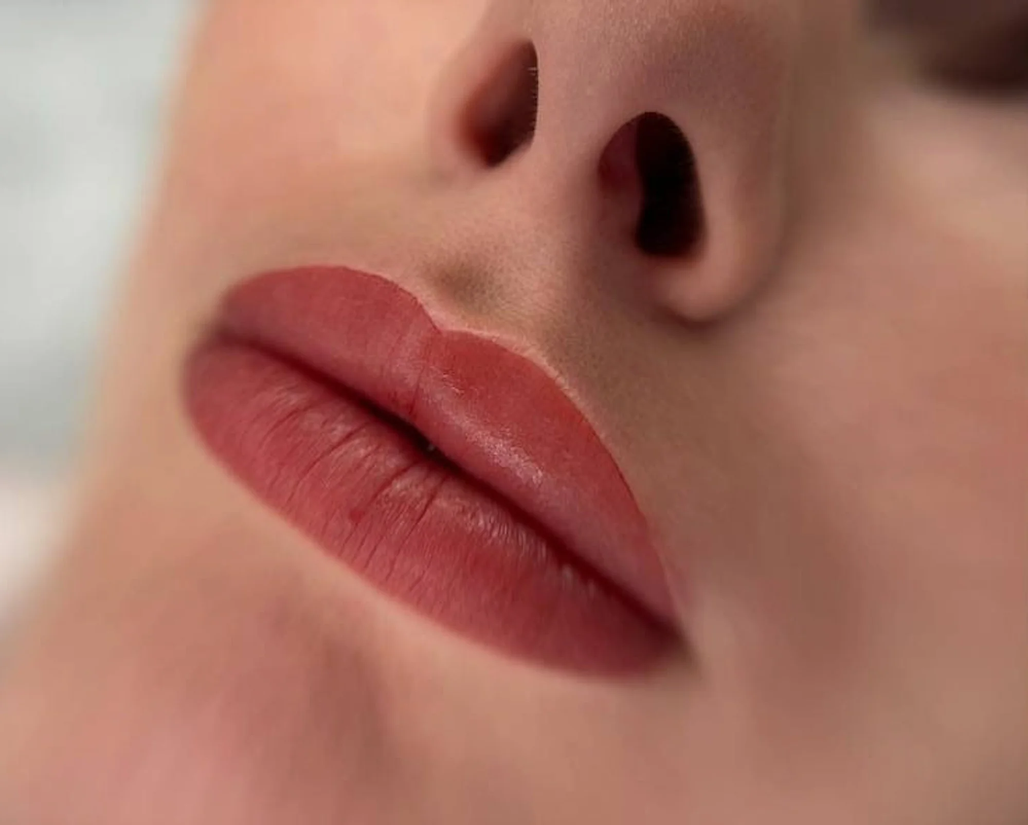 Otevřené vouchery na služby Kristýny Olejkové: PMU, piercing, laminace řas a obočí aj.