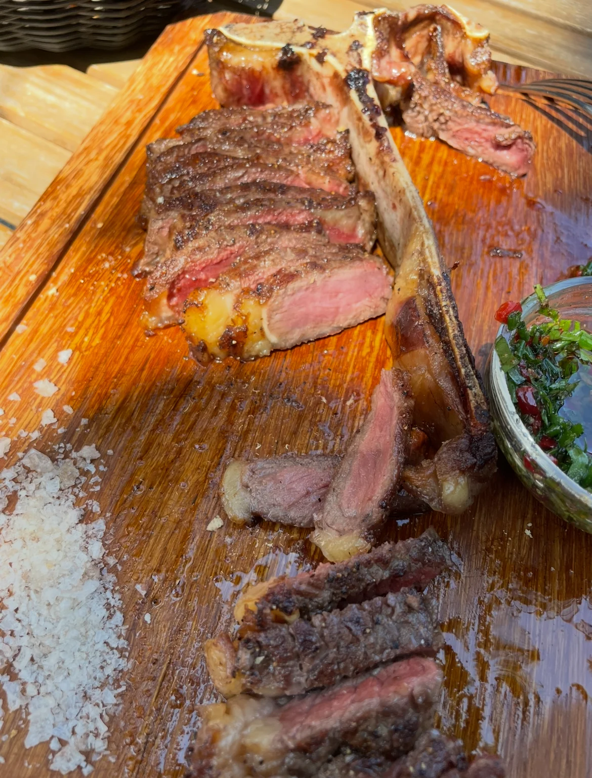 Otevřený voucher do krásné restaurace ve Vršovicích: 1000 až 2000 Kč na jídlo i nápoje