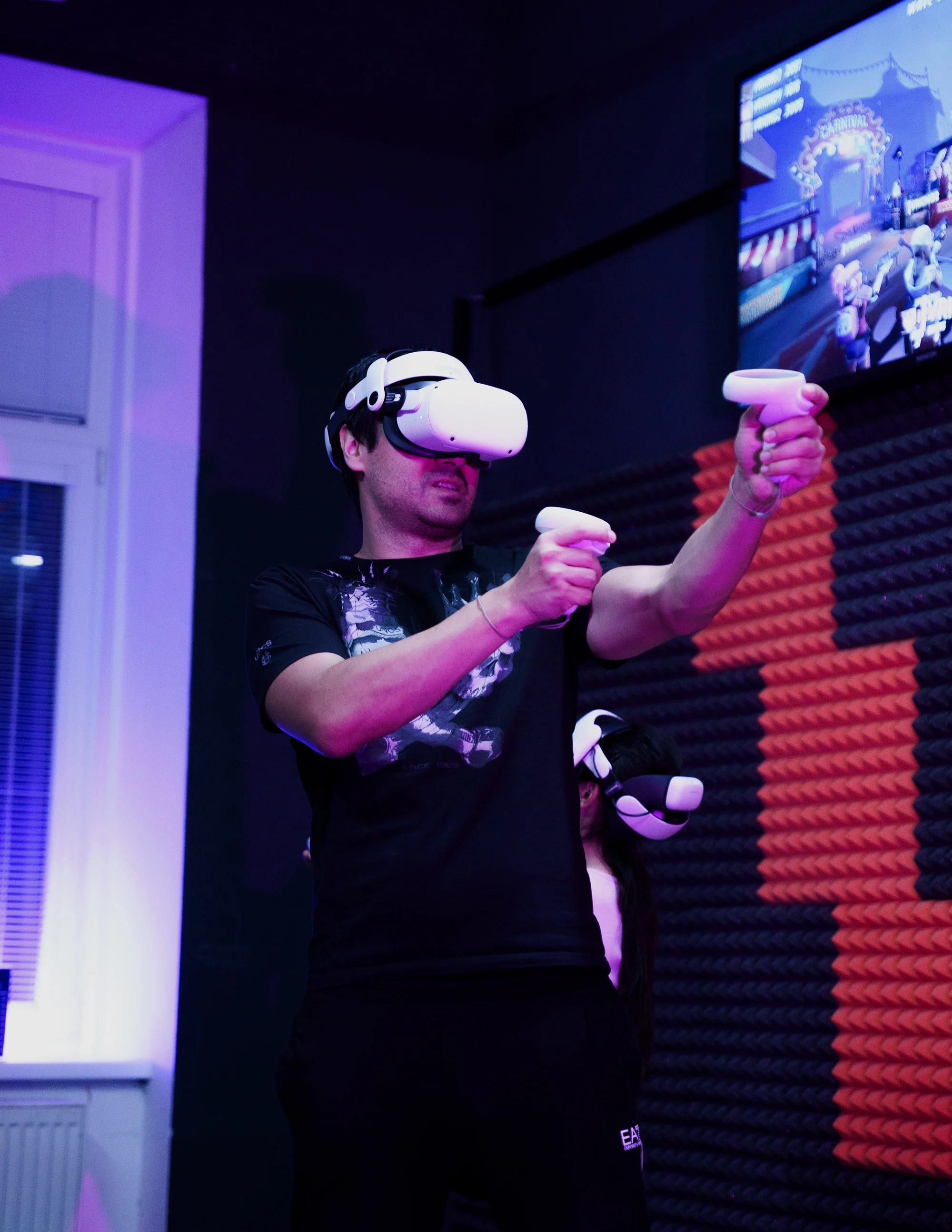 Virtuální realita na špičkovém herním zařízení Meta Quest 2: 55 minut až pro 4 hráče, mnoho různých her