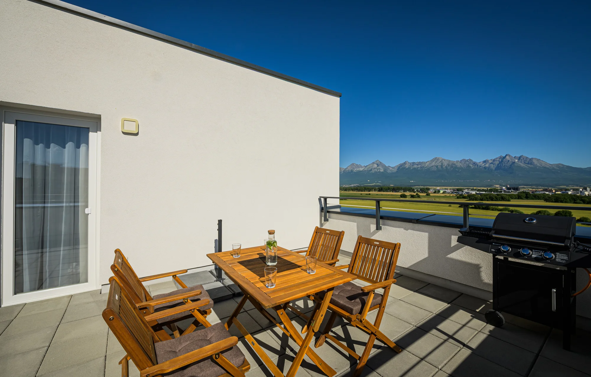 Klid a Tatry jako na dlani: pobyt v apartmánu v Popradu s privátním wellness pro 2–4 osoby