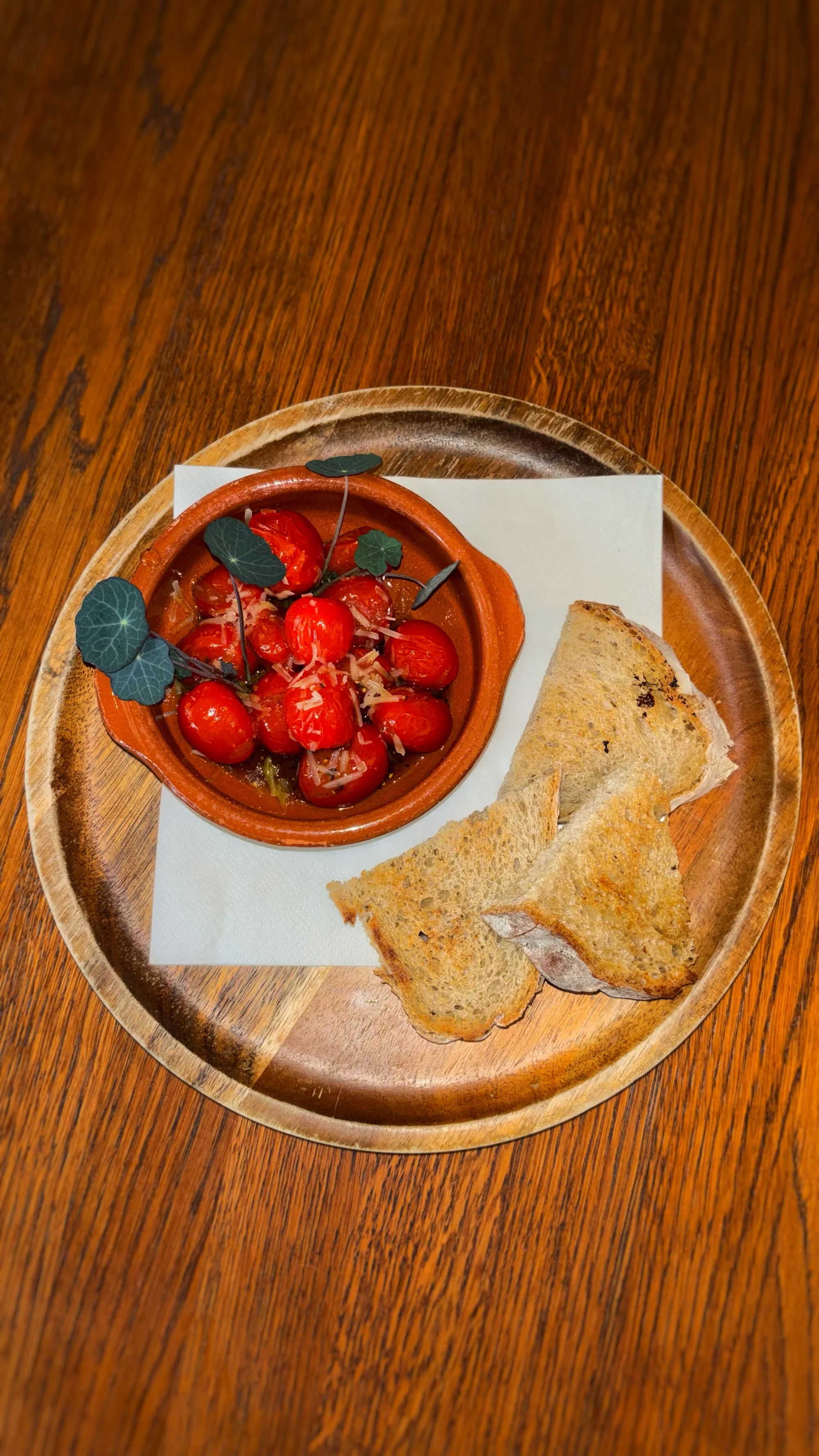 Degustace 1 až 3 druhů tapas se sklenkou vína nebo vinným párováním