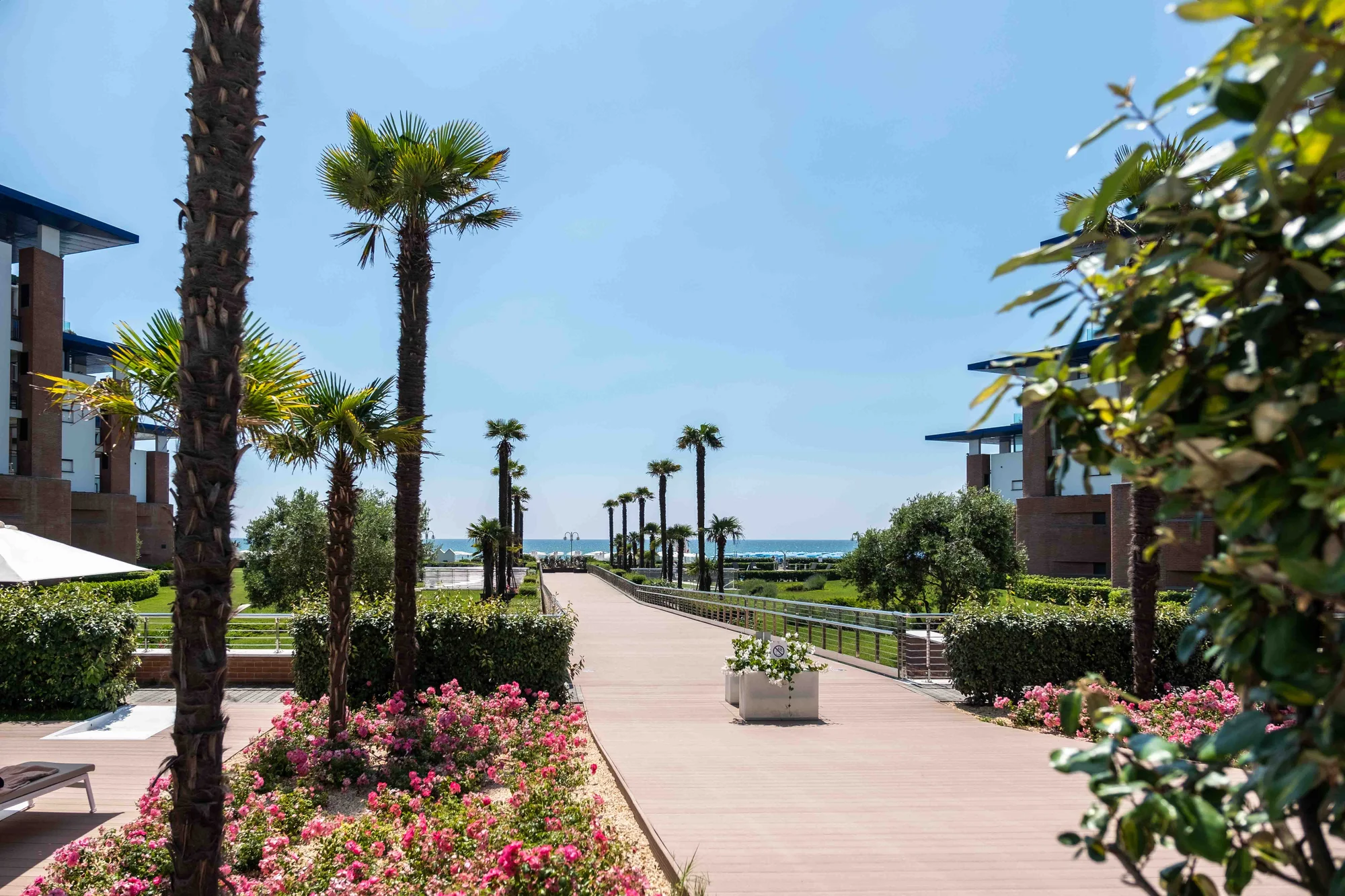 Lido di Jesolo: 5* hotel s vlastní pláží a 70m bazénem, wellness, snídaně i lekce jógy