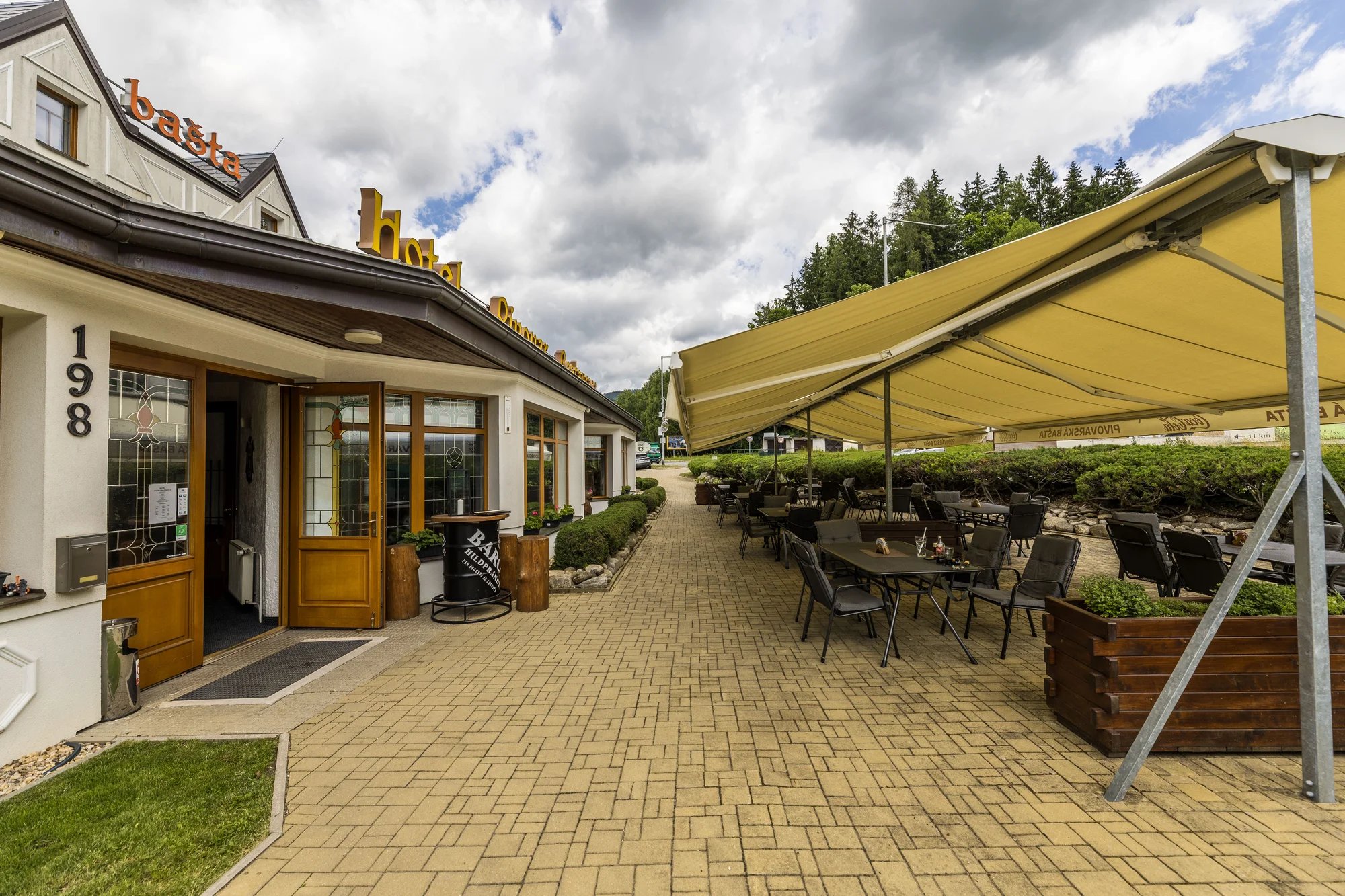 Hotel s pivovarem v Krkonoších: polopenze, exkurze i romantické večeře