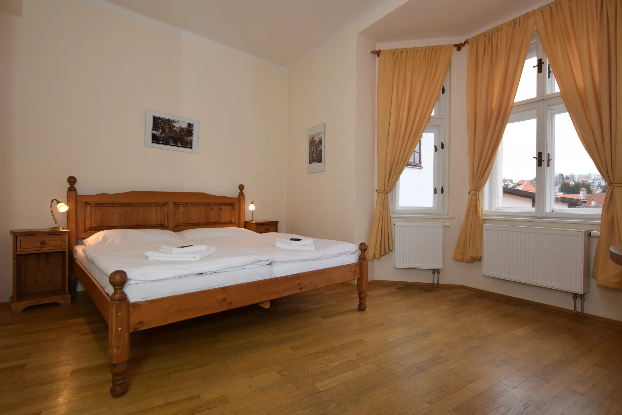 Romantika v Českém Krumlově: apartmá či pokoj u krumlovského zámku, vč. možnosti snídaně