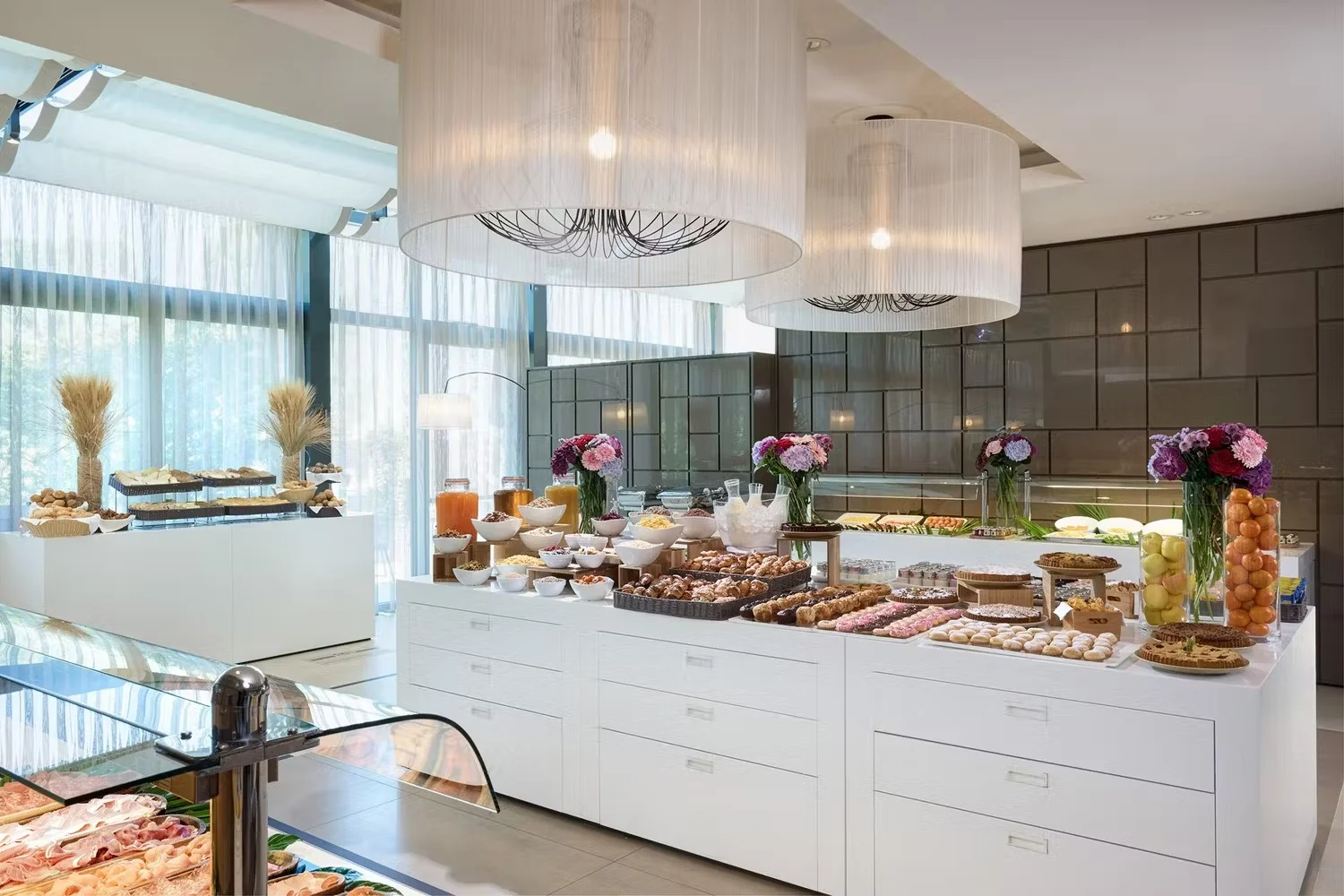 Lido di Jesolo: 5* hotel s vlastní pláží a 70m bazénem, wellness, snídaně i lekce jógy