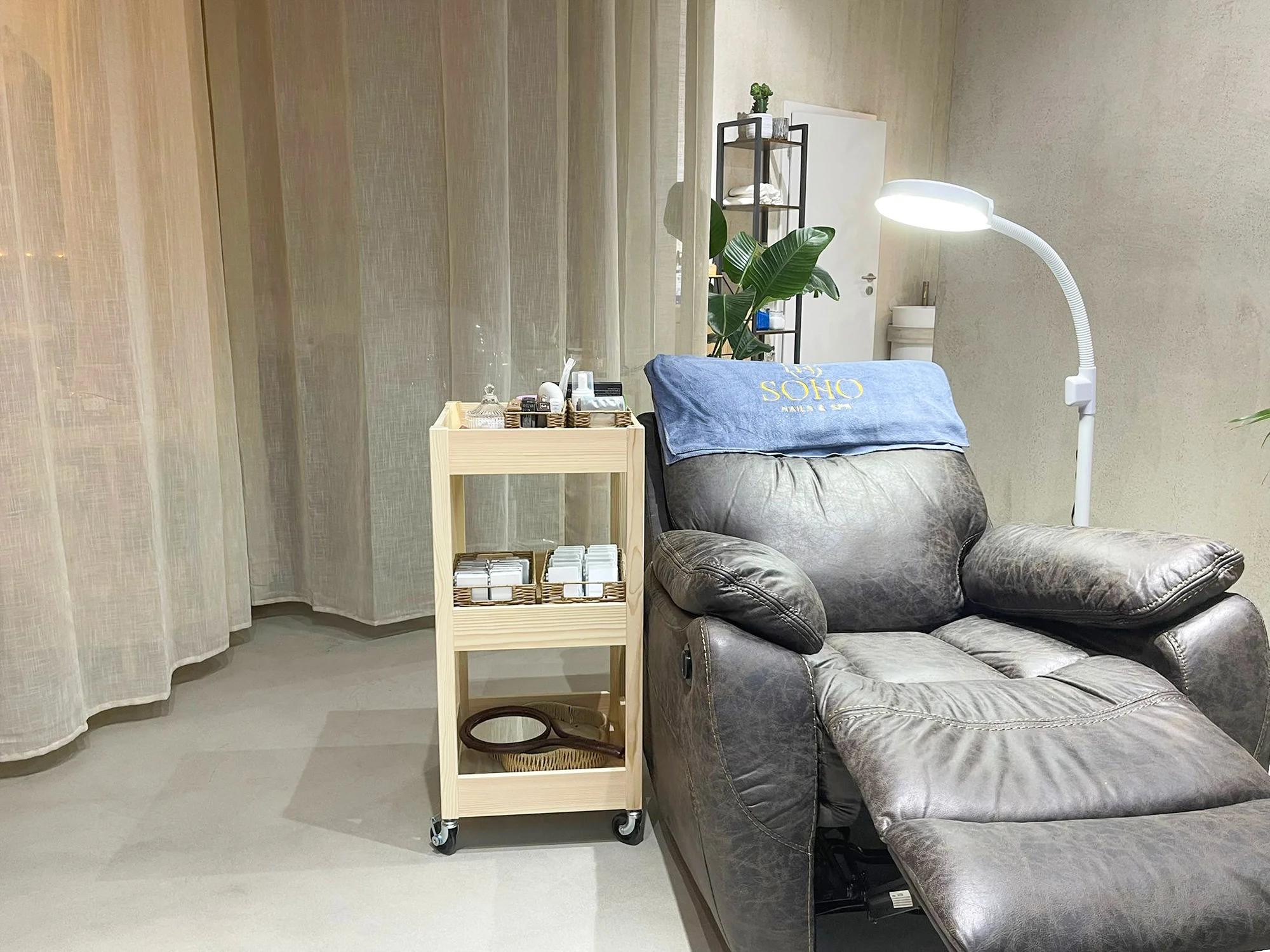 Zajistěte si výrazný pohled: prodloužení řas metodou řasa na řasu i objemová varianta (3D–7D)