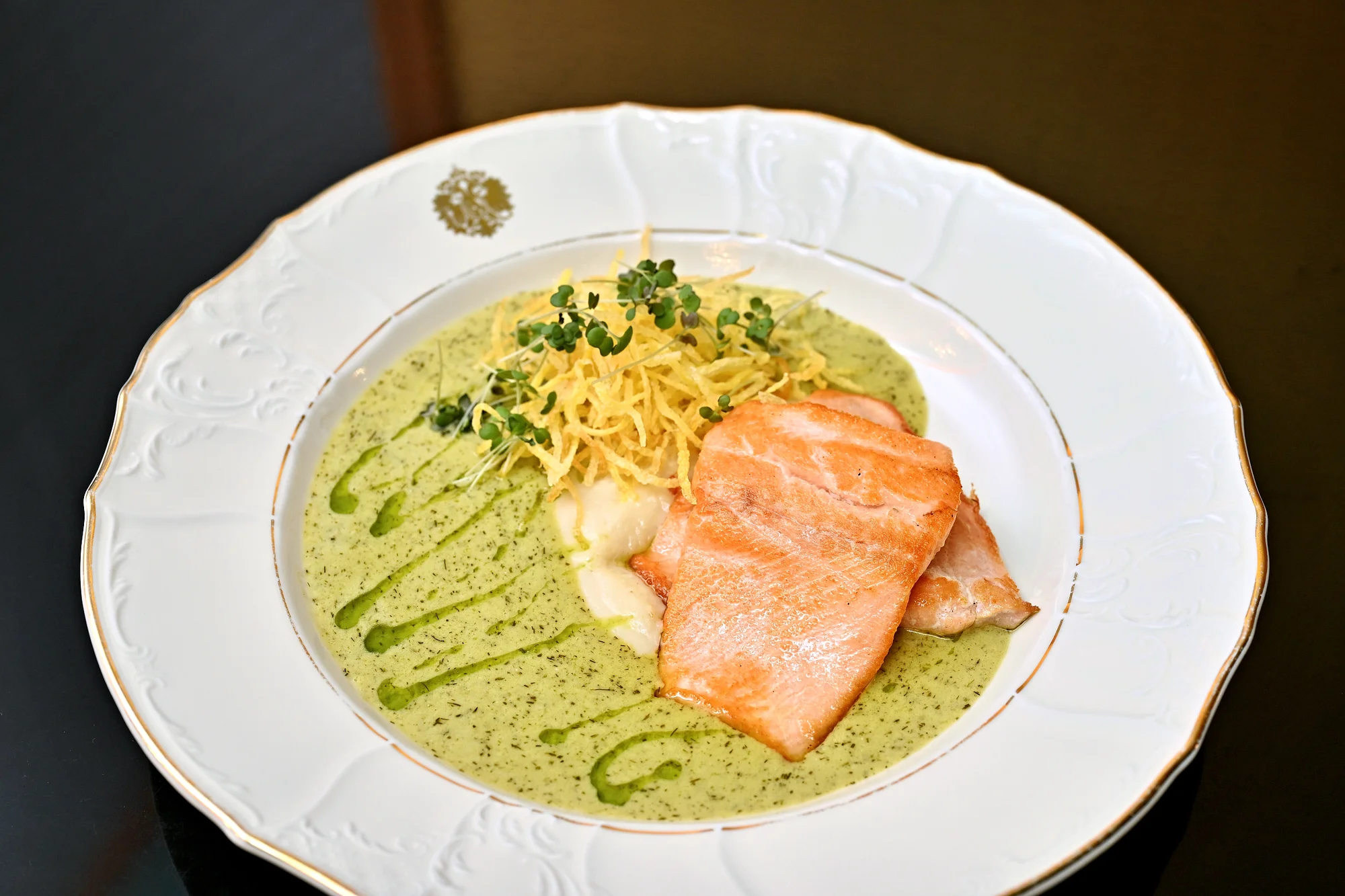 3–5chod. menu dle výběru pro 2 v Grandhotelu Bohemia: konfitované kachní prso, pstruh i dort