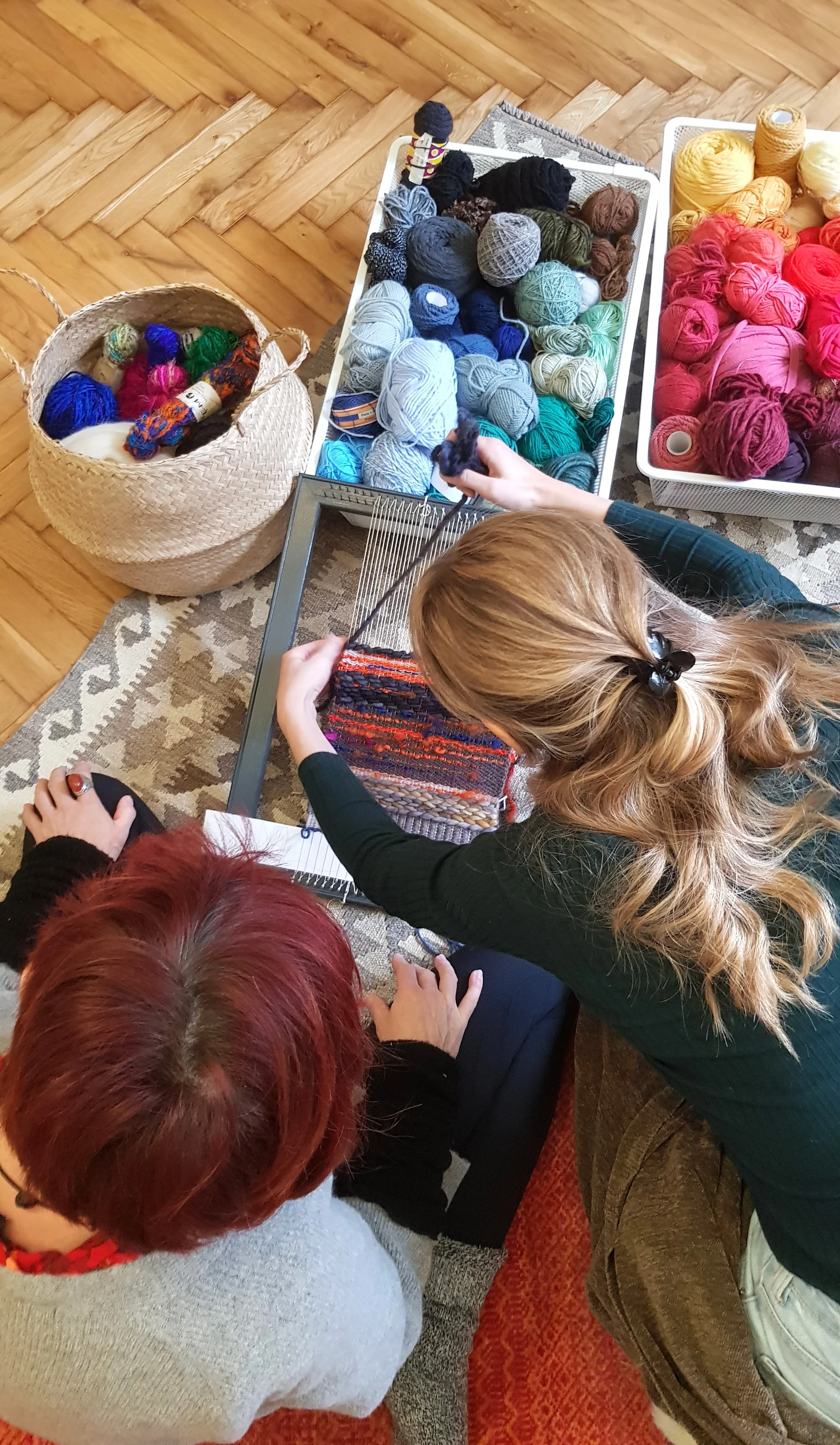 Odpočinkové kurzy tkaní: úplné základy, tvorba podtácku i tapiserie