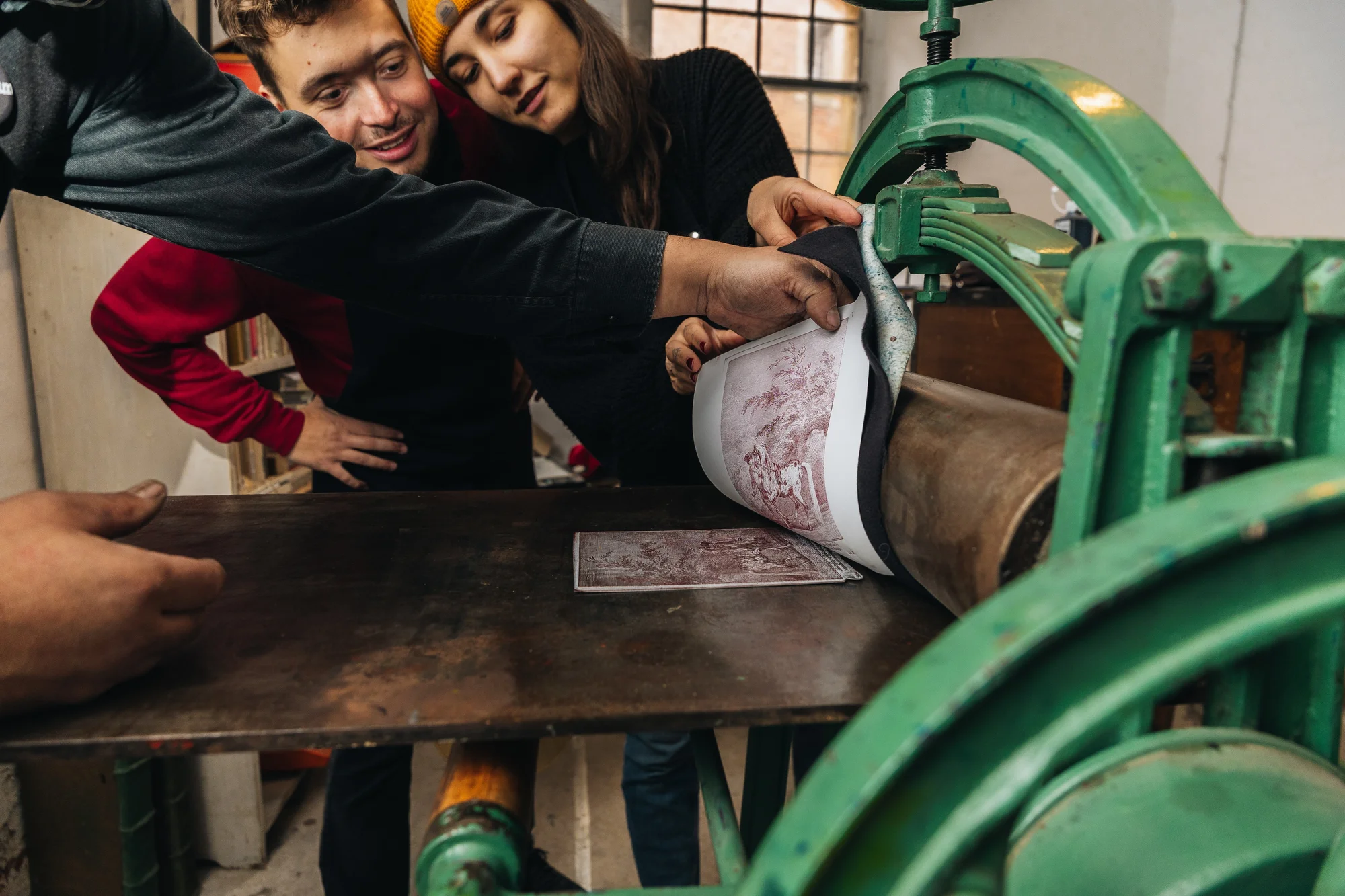 Workshop historického tisku: prohlídka, pečetění i košík plný dobrot