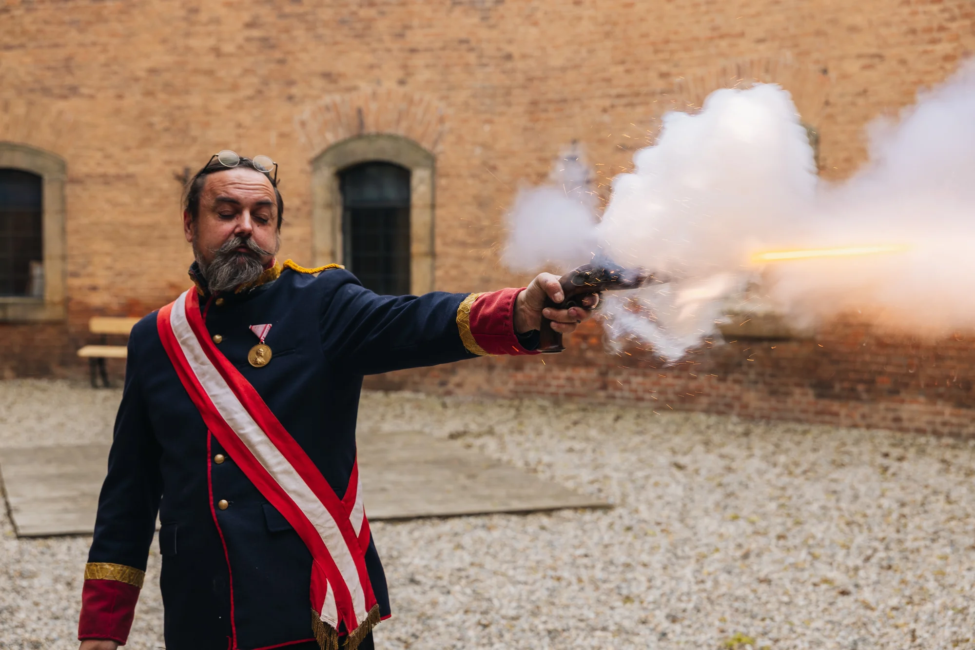 Dobrodružství v pevnosti: výroba střeliva, historická střelnice i večeře pro dva