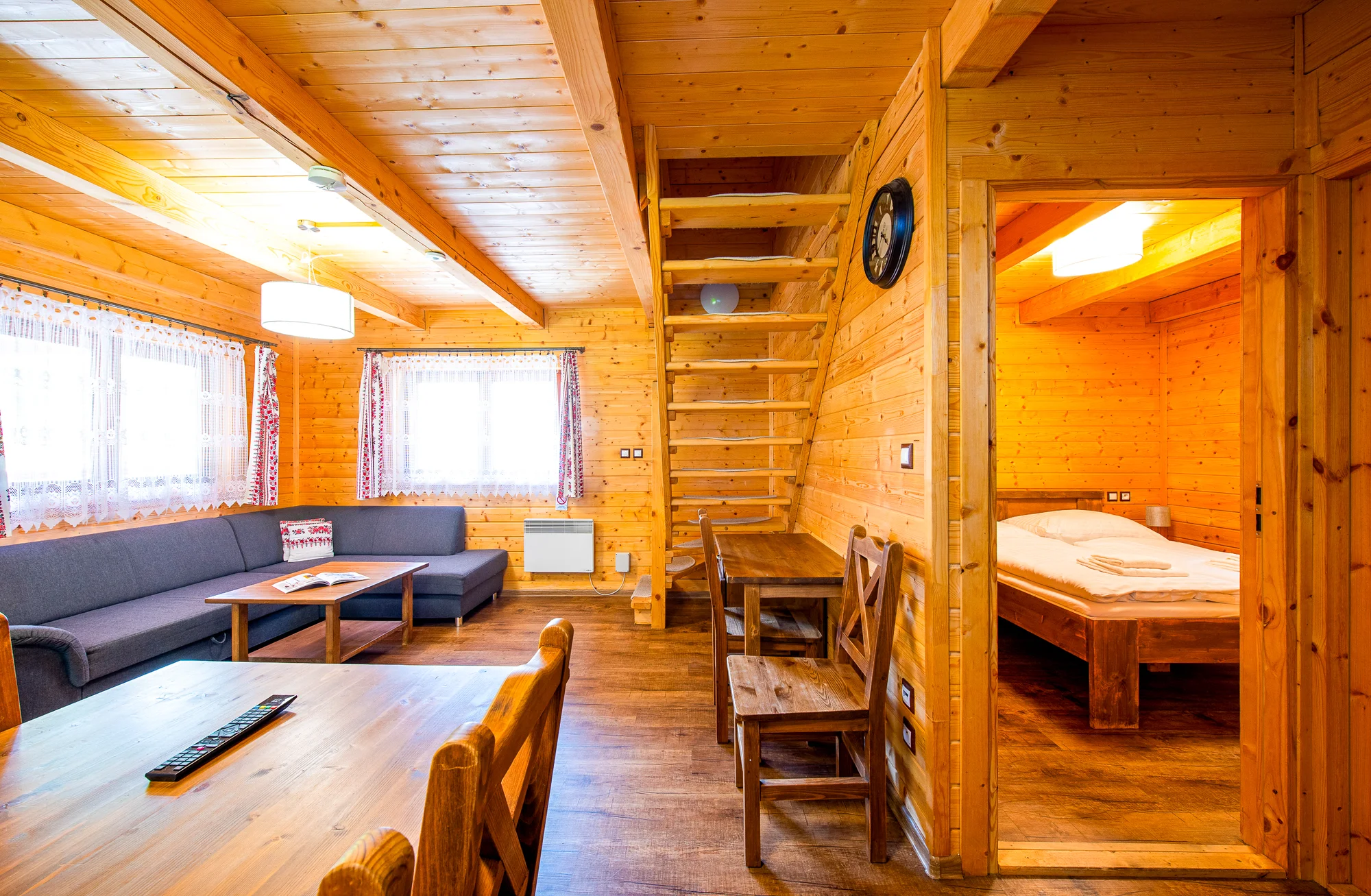 Lopušná Dolina pod Tatrami: pobyt v pokojích nebo chatce s wellness a možností stravování