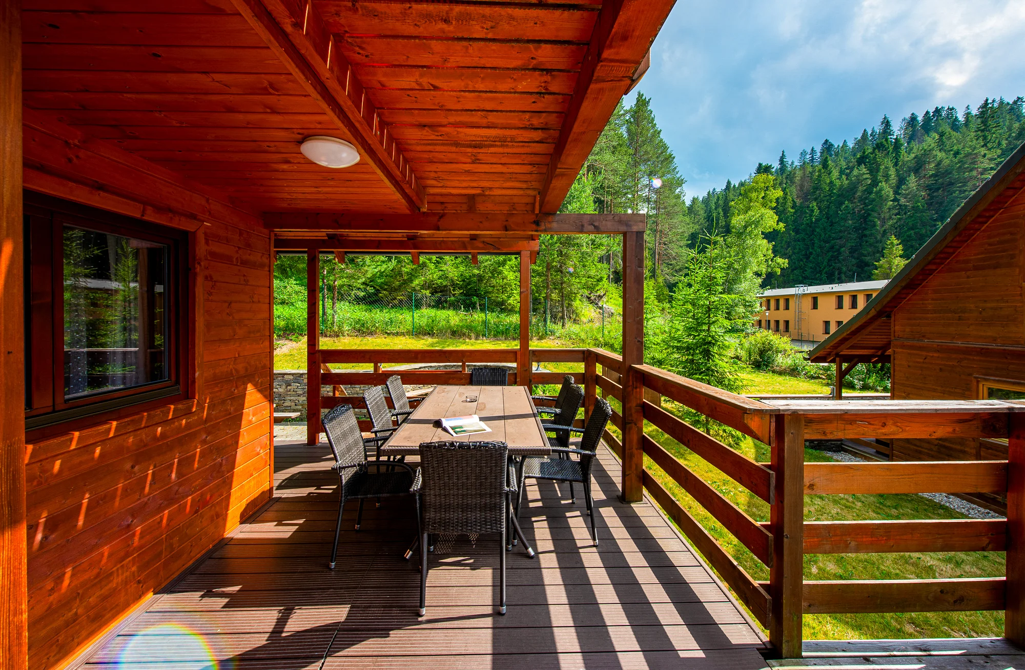 Lopušná Dolina pod Tatrami: pobyt v pokojích nebo chatce s wellness a možností stravování