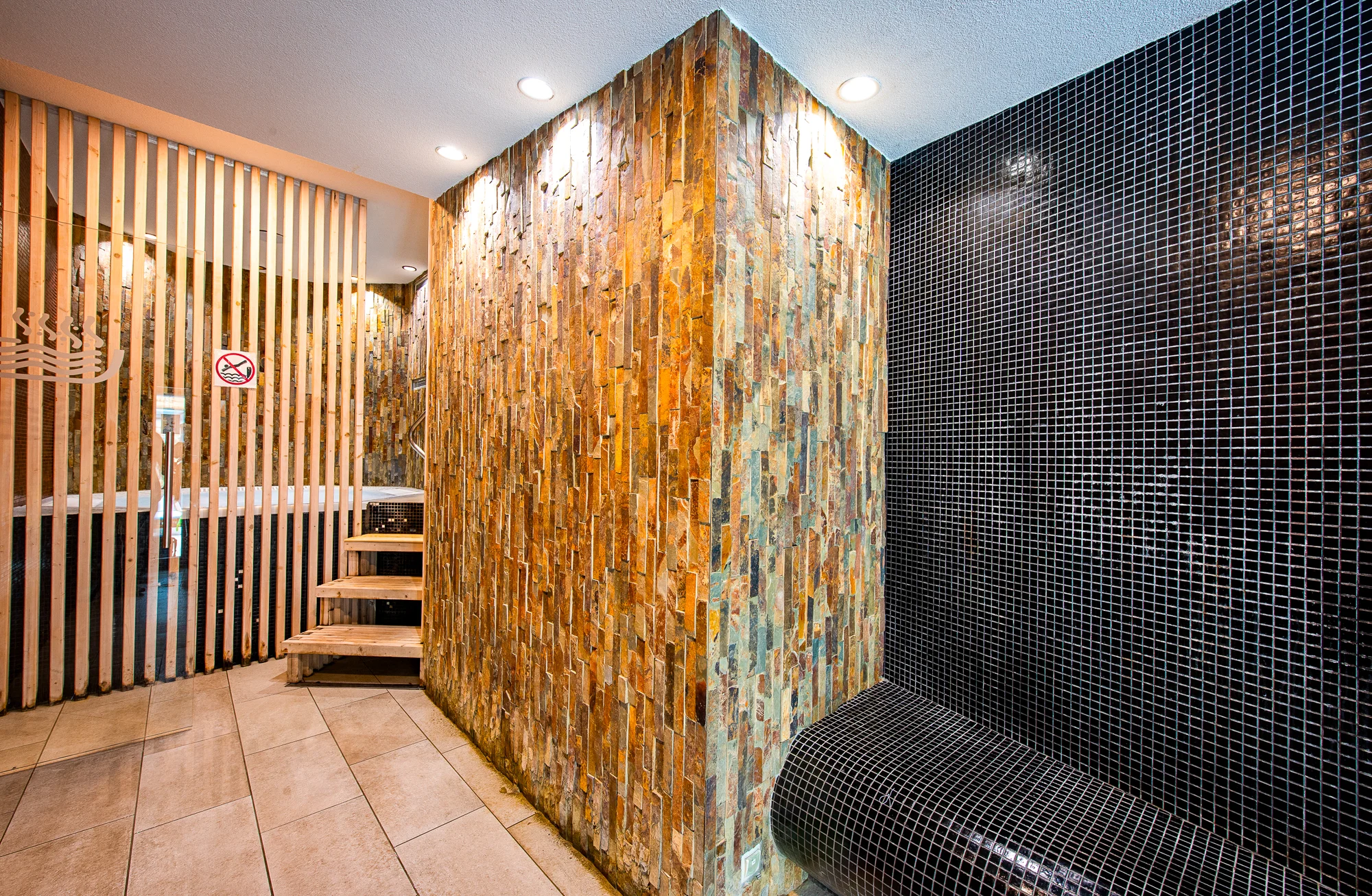 Lopušná Dolina pod Tatrami: pobyt v pokojích nebo chatce s wellness a možností stravování