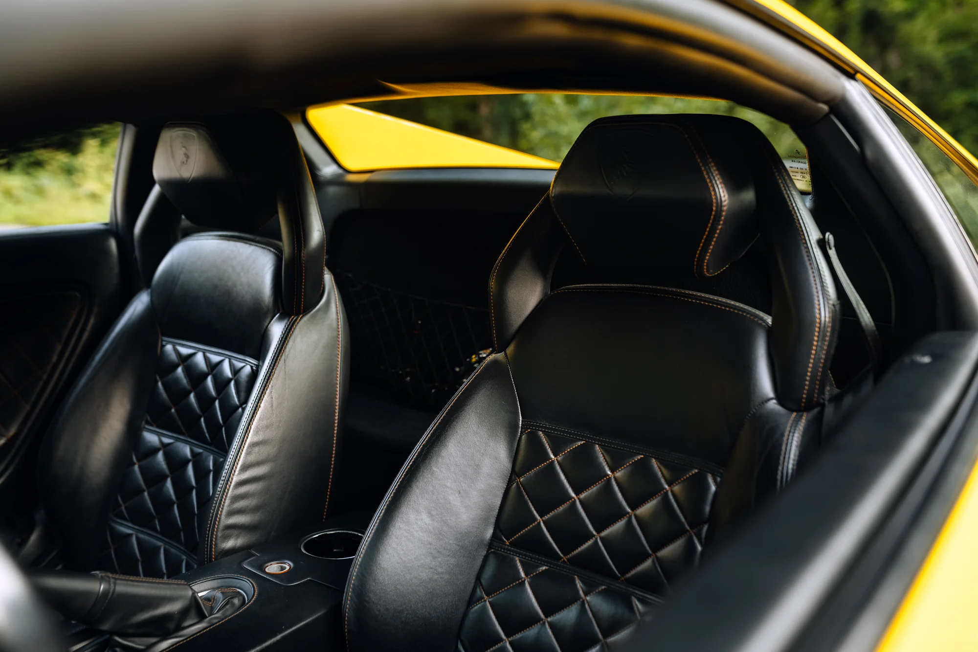 Jízdy v supersportech na závodním okruhu: 1 až 4 kola a na výběr 4 auta