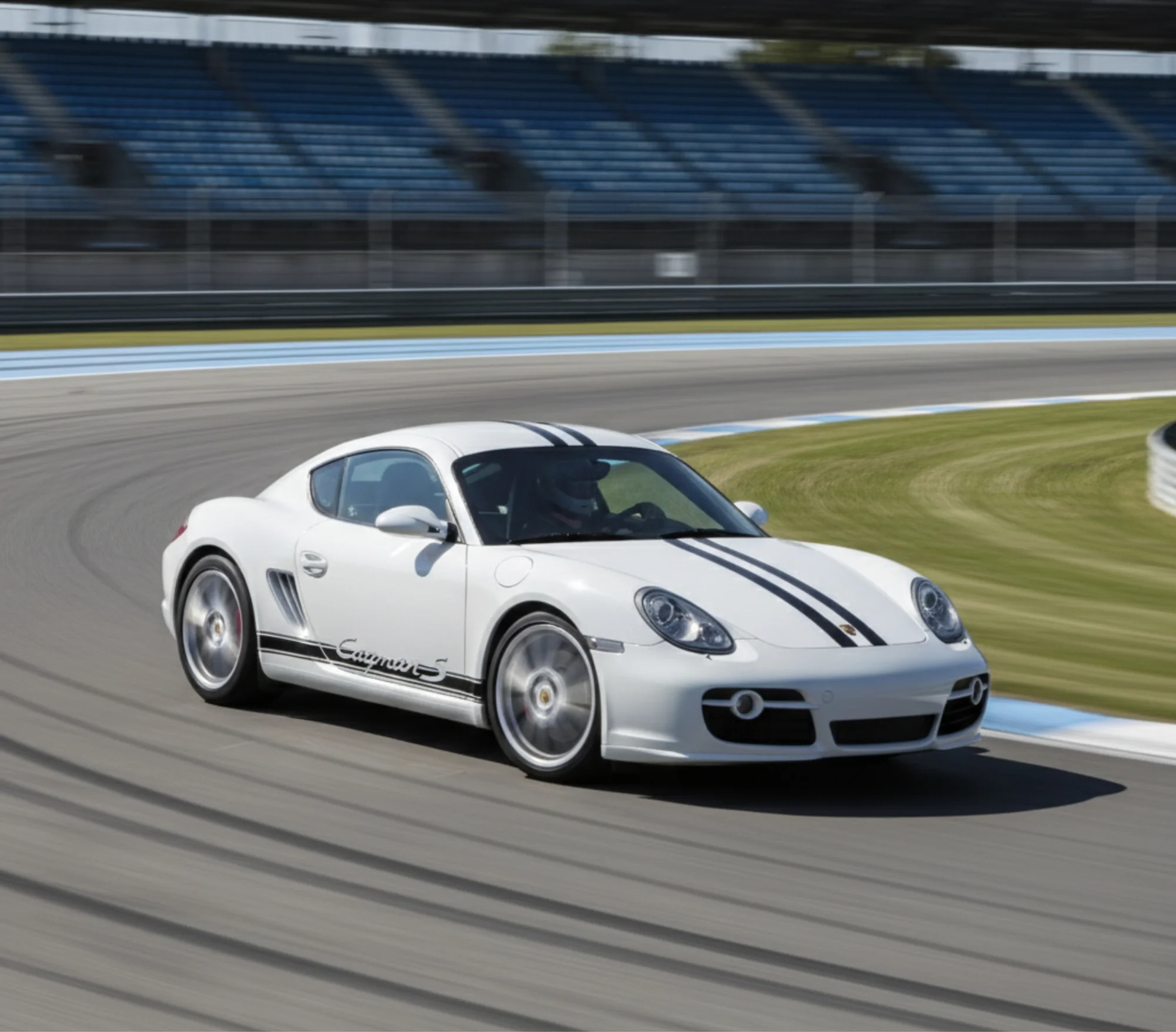 Jízda na okruhu jako řidič i spolujezdec v Sosnové, Třinci, Brně i na Slovensku: 1-4 kola