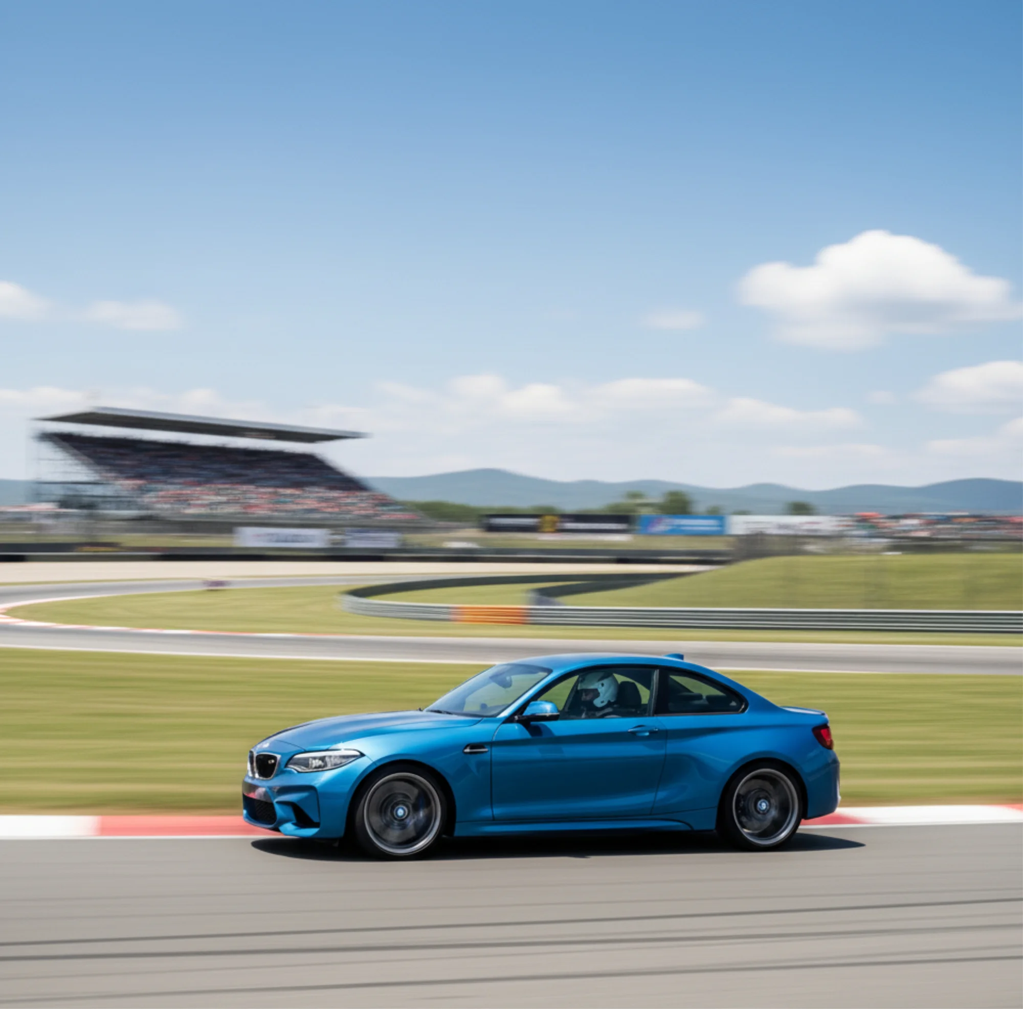 Jízdy v supersportech na závodním okruhu: 1 až 4 kola a na výběr 4 auta