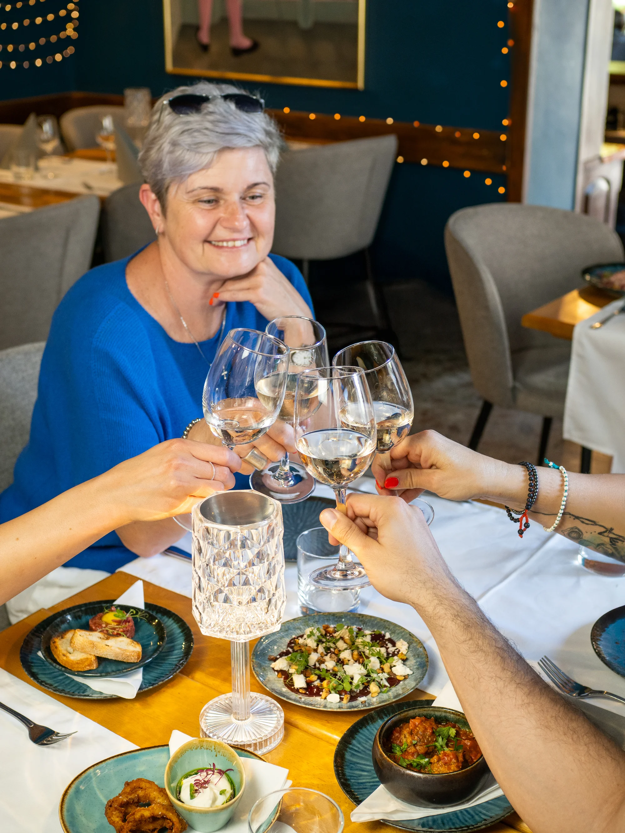 Středomořské čtyřchodové menu v Baru de Tapas el Cid pro 2 osoby