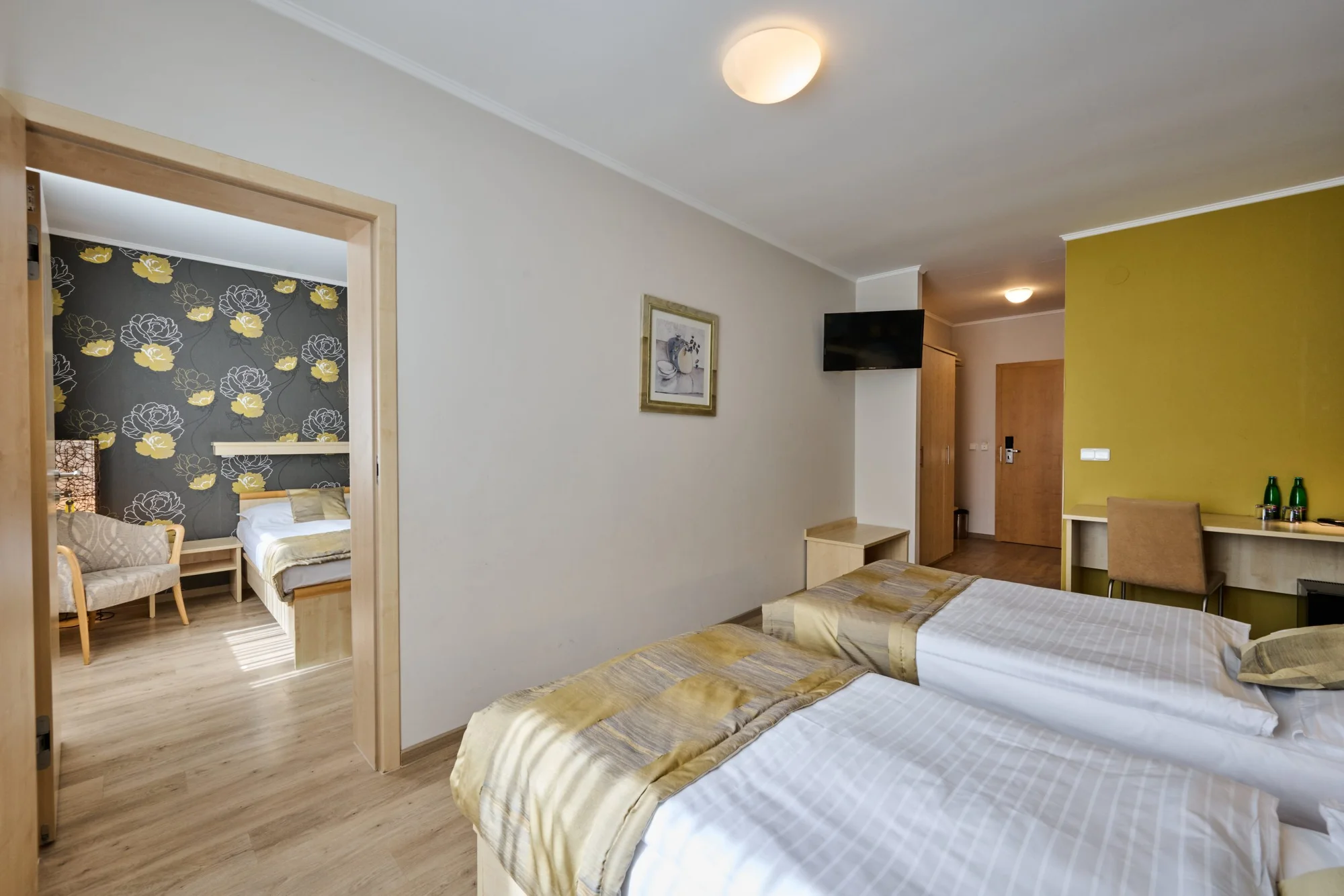 Pobyt v Posázaví: strava, veřejné i privátní wellness, plný minibar i večeře při svíčkách