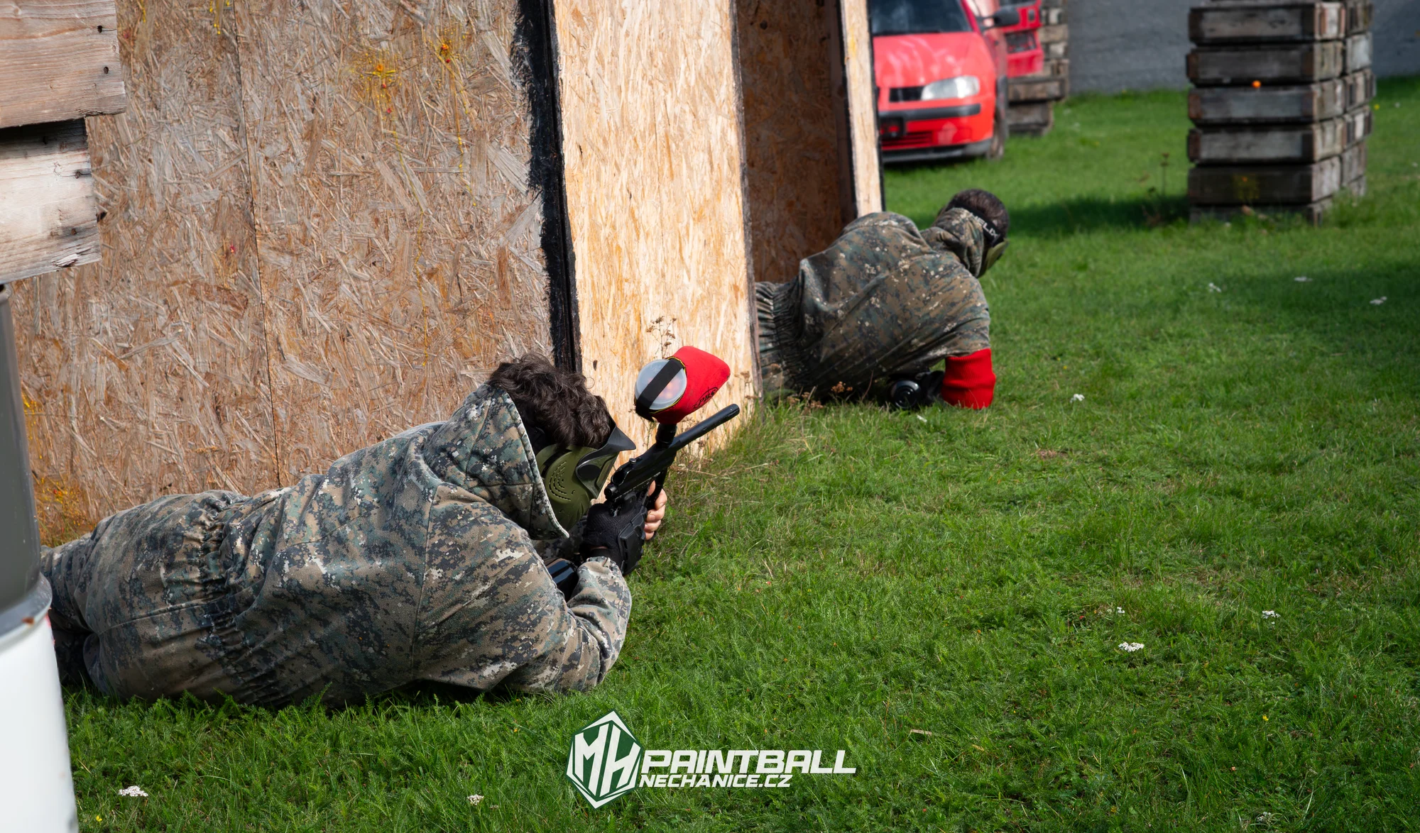 Akční bitva na 3 000 m²: paintball v městské aréně Nechanice pro 1–10 osob