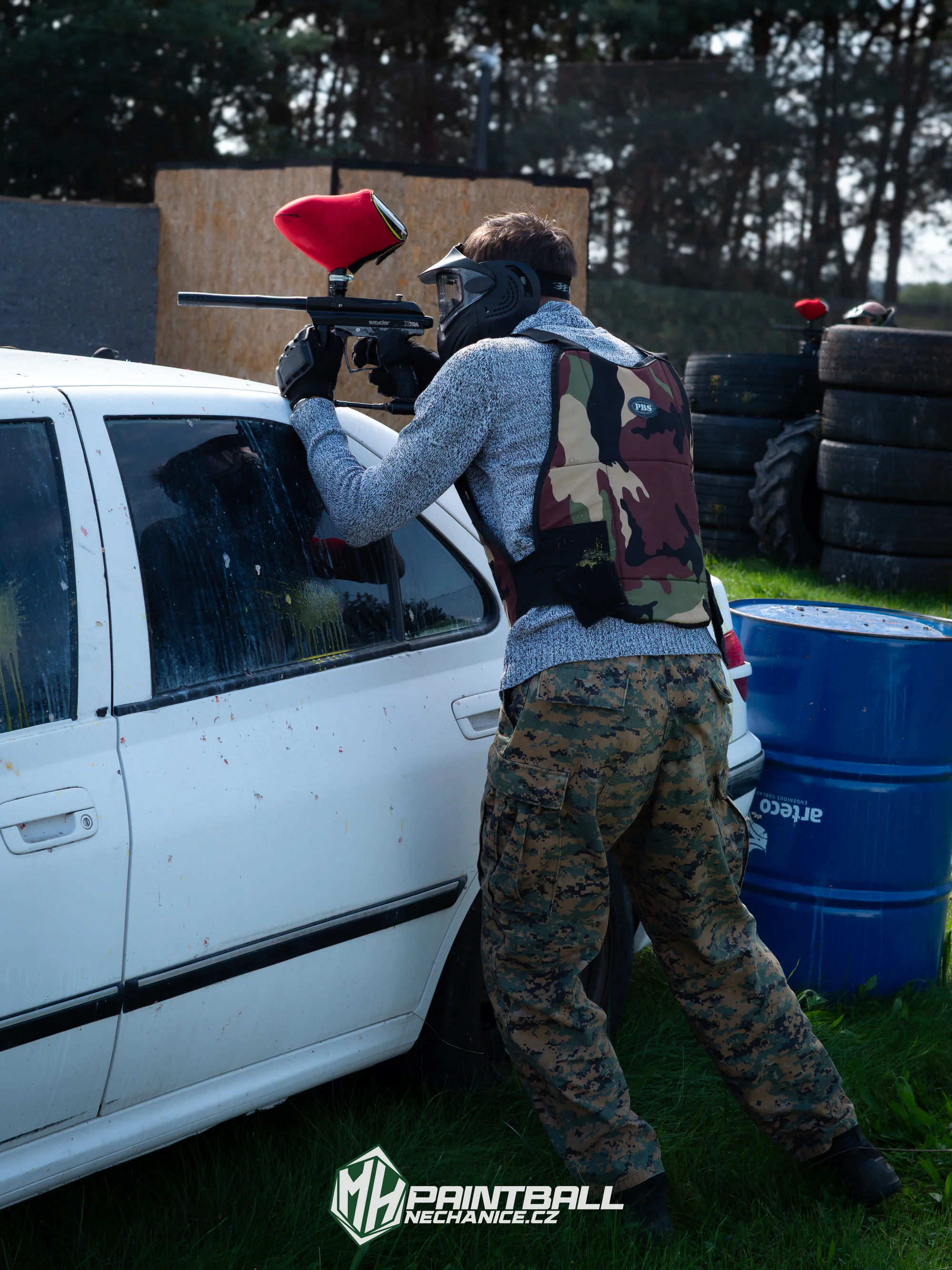 Akční bitva na 3 000 m²: paintball v městské aréně Nechanice pro 1–10 osob