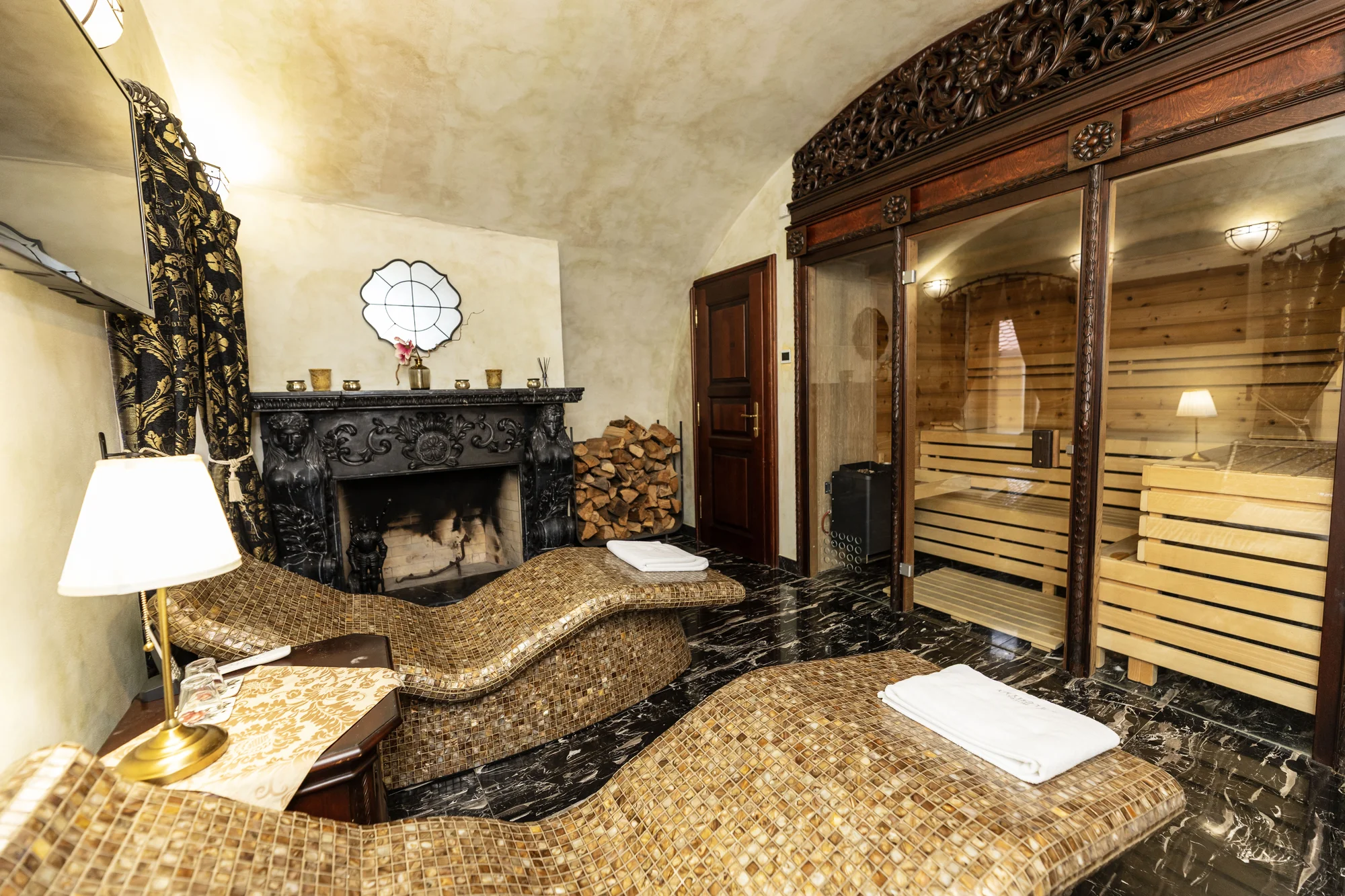 Luxus s nádechem historie: hotel v centru Českého Krumlova se snídaní i wellness