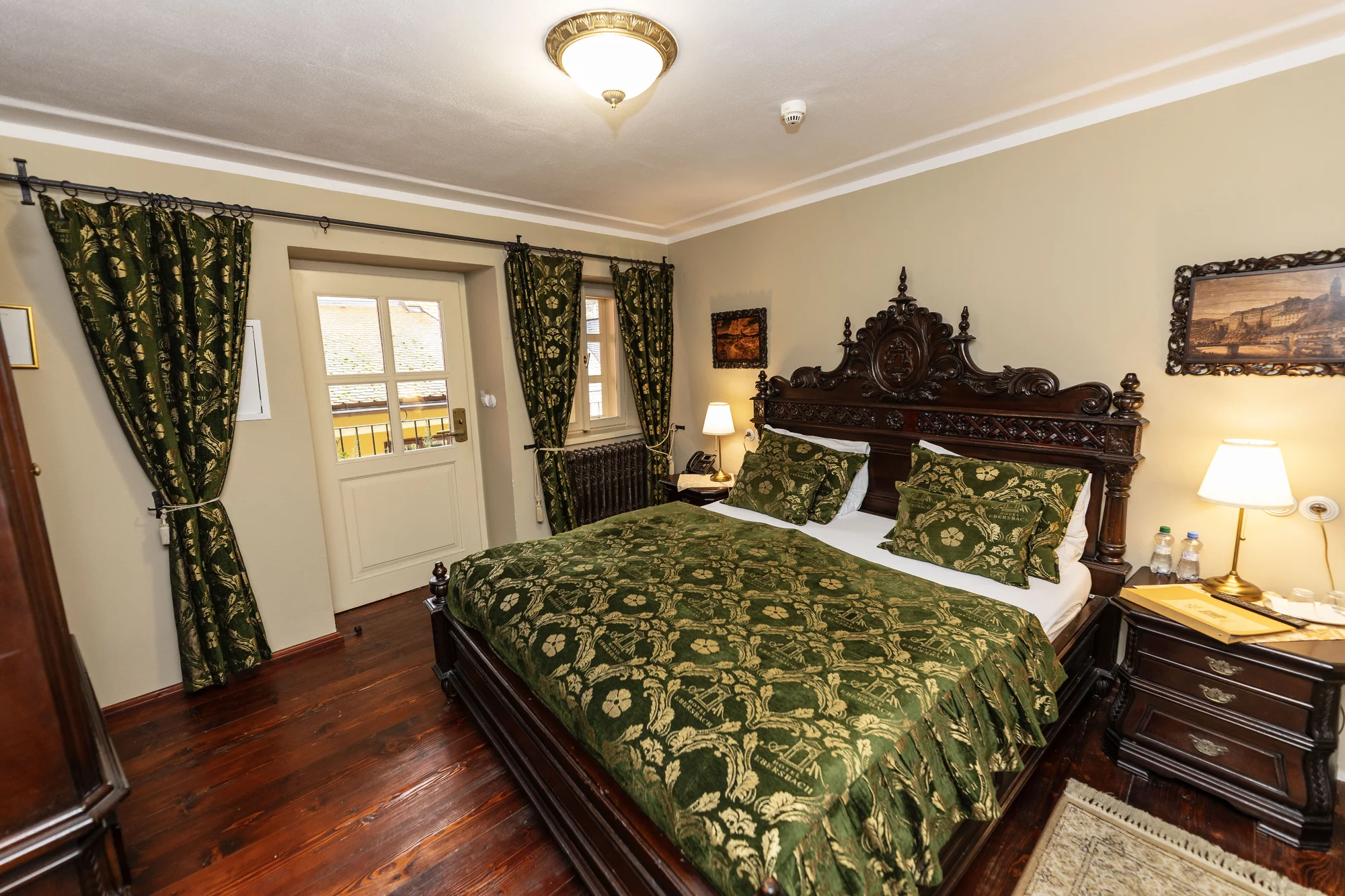 Luxus s nádechem historie: hotel v centru Českého Krumlova se snídaní i wellness