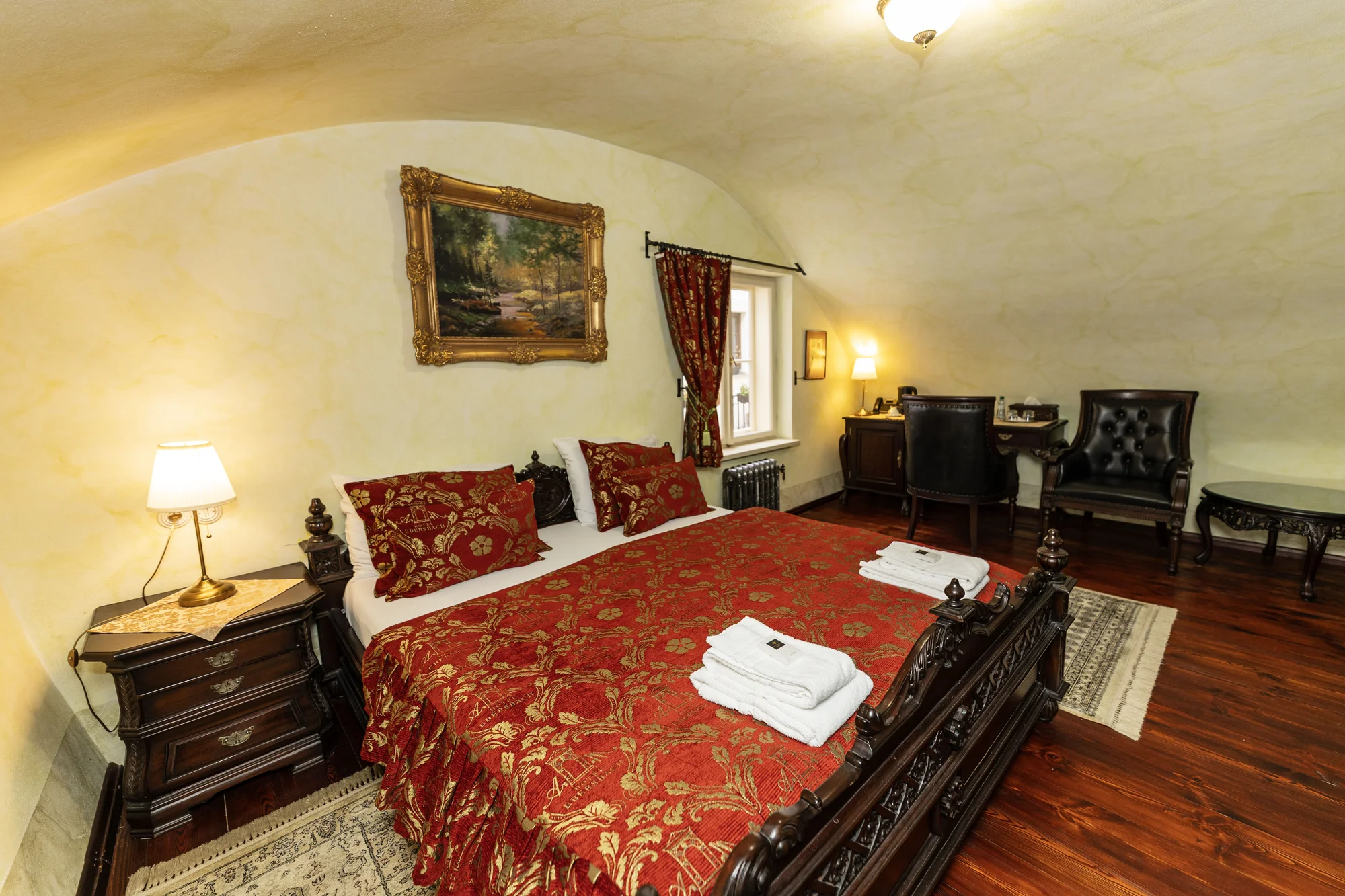 Luxus s nádechem historie: hotel v centru Českého Krumlova se snídaní i wellness