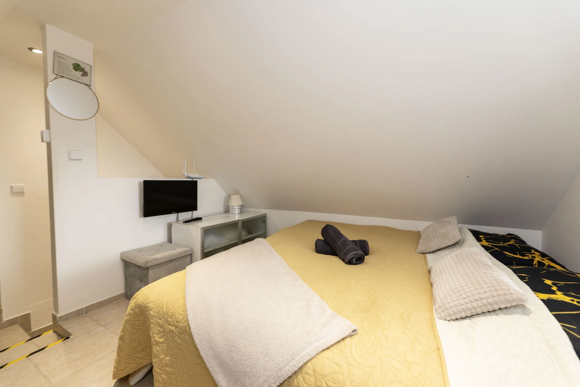 Pobyt v jihomoravském sklípku: mezonetový apartmán až pro 6 osob s venkovní vířivkou a grilem