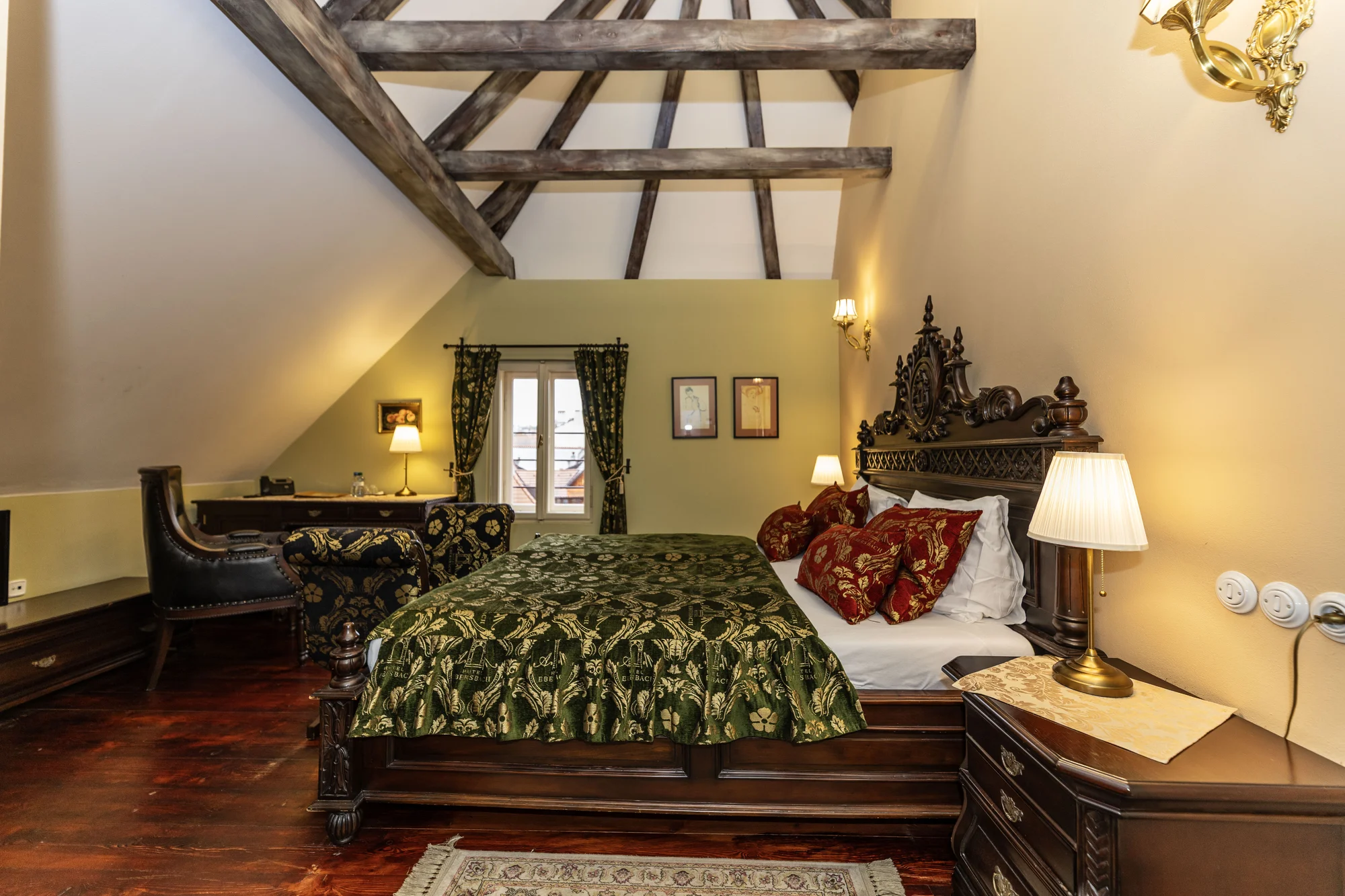 Luxus s nádechem historie: hotel v centru Českého Krumlova se snídaní i wellness