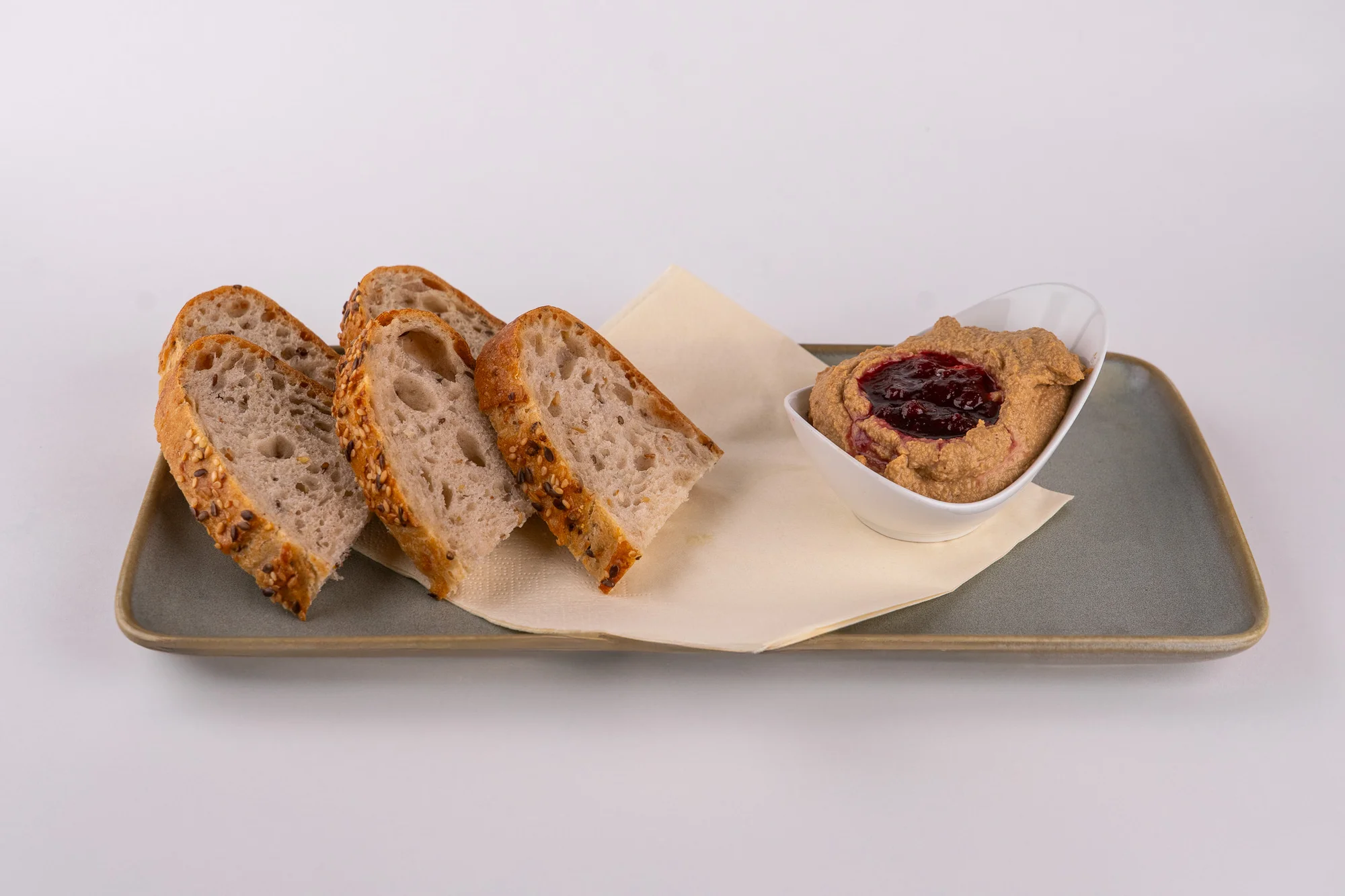 Degustační vegetariánské menu pro dva v srdci Prahy: předkrm, hlavní chod i dezert