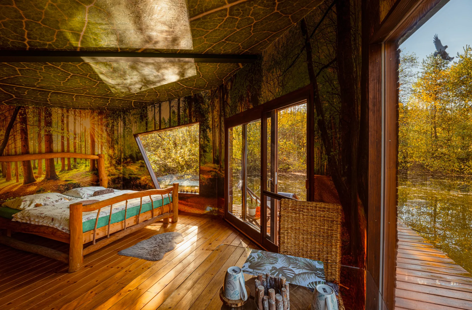 Netradiční ubytování v jižních Čechách: domečky na vodní hladině, odpočinek i rybolov