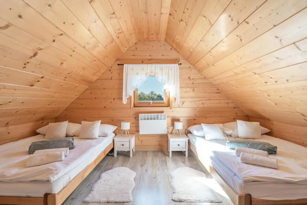 Srubové chatky až pro 8 osob, 10min. od sjezdovky Złoty Groń