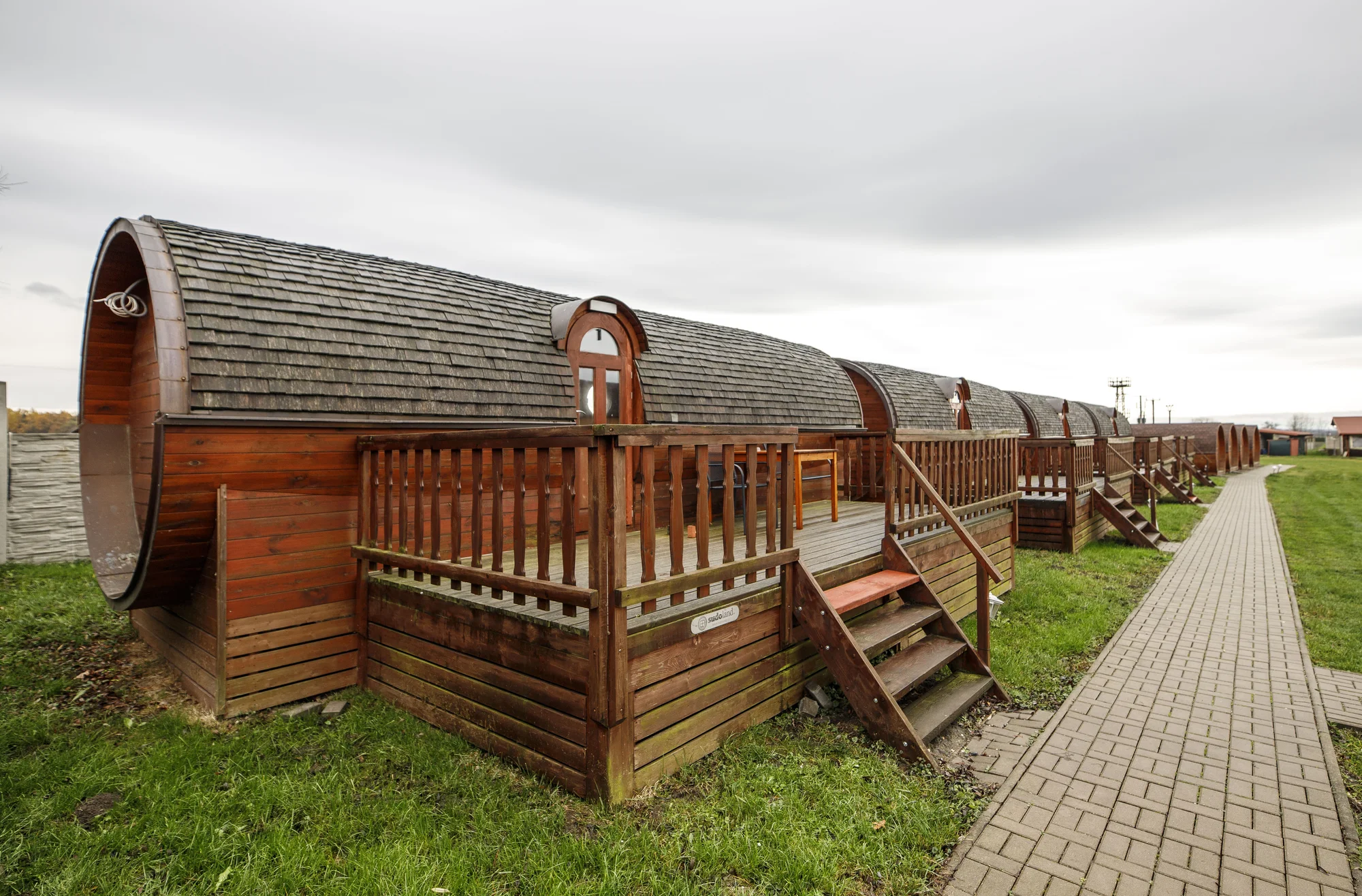 Za romantikou a relaxem: pobyt v resortu Vigvam s polopenzí, wellness i vinnou degustací