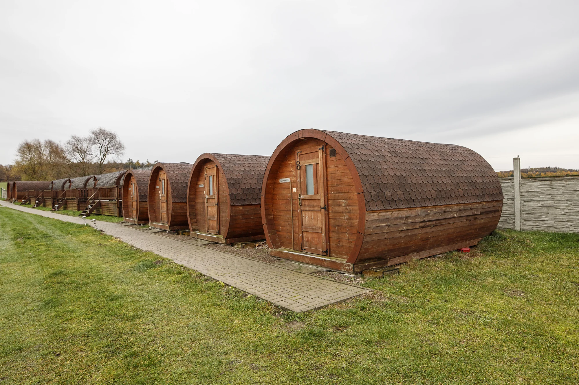 Za romantikou a relaxem: pobyt v resortu Vigvam s polopenzí, wellness i vinnou degustací