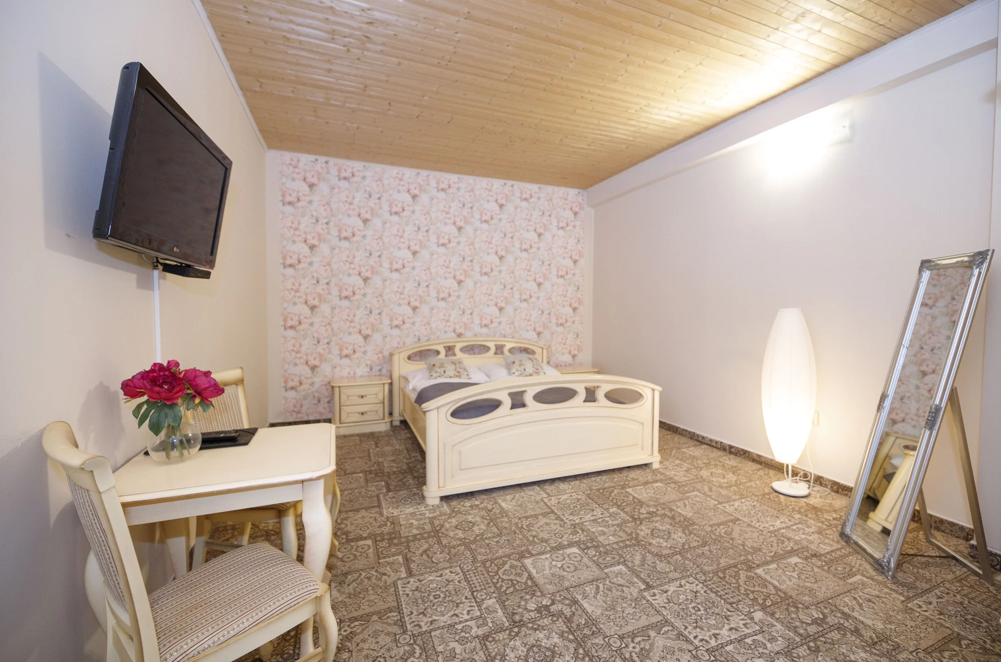 Za romantikou a relaxem: pobyt v resortu Vigvam s polopenzí, wellness i vinnou degustací