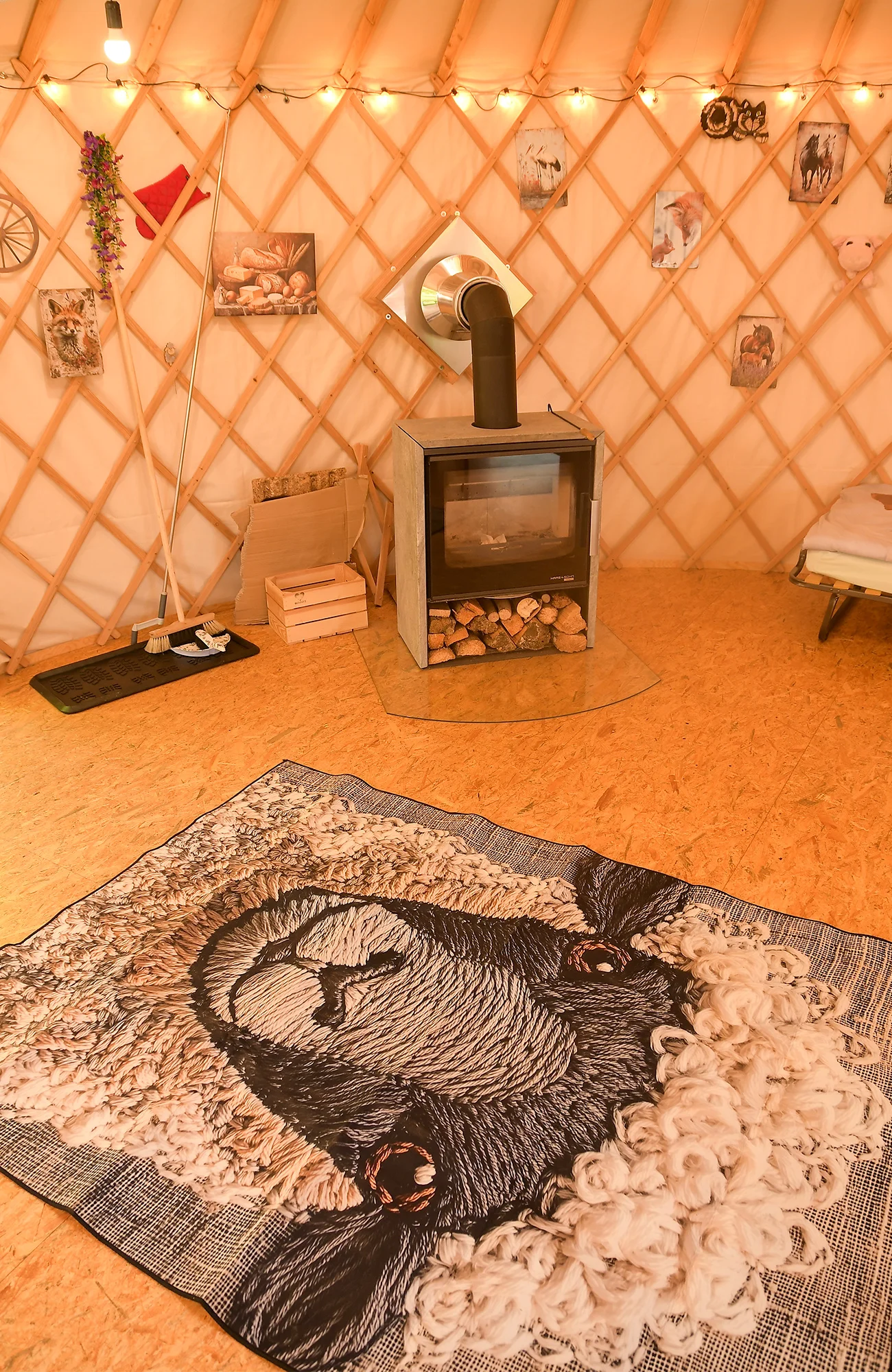 Jurta v Toulavě: areál statku uprostřed přírody a vyžití pro děti