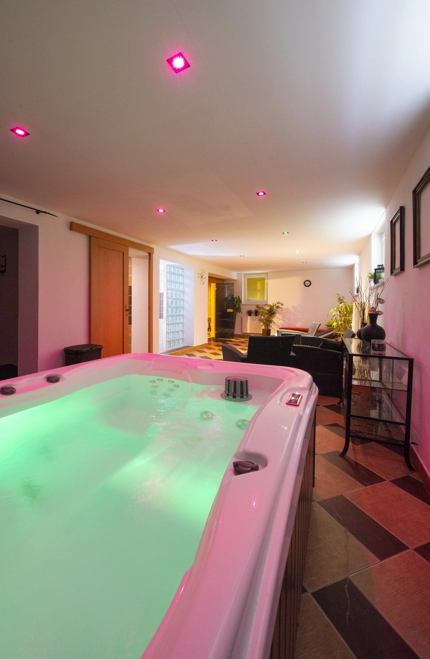 Apartmány v Dolním Smokovci se snídaní, privátním wellness i skipasy