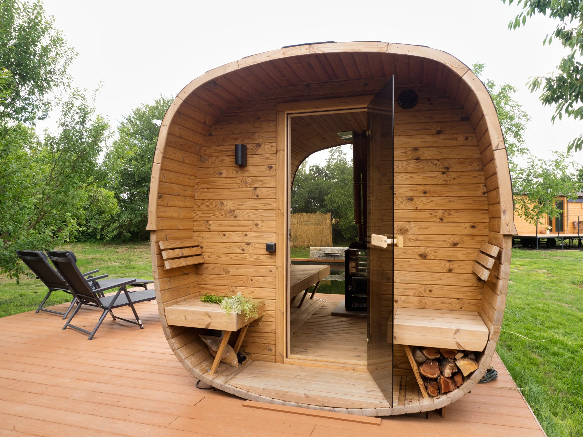 Relax na Vysočině: maringotka se snídaní a neomezeným privátním wellness