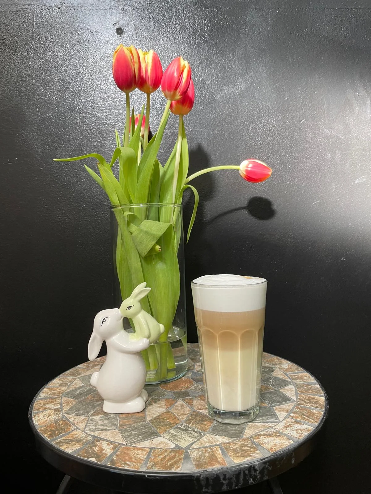 Dezert dle výběru a limonáda nebo káva v kavárně se solnou jeskyní