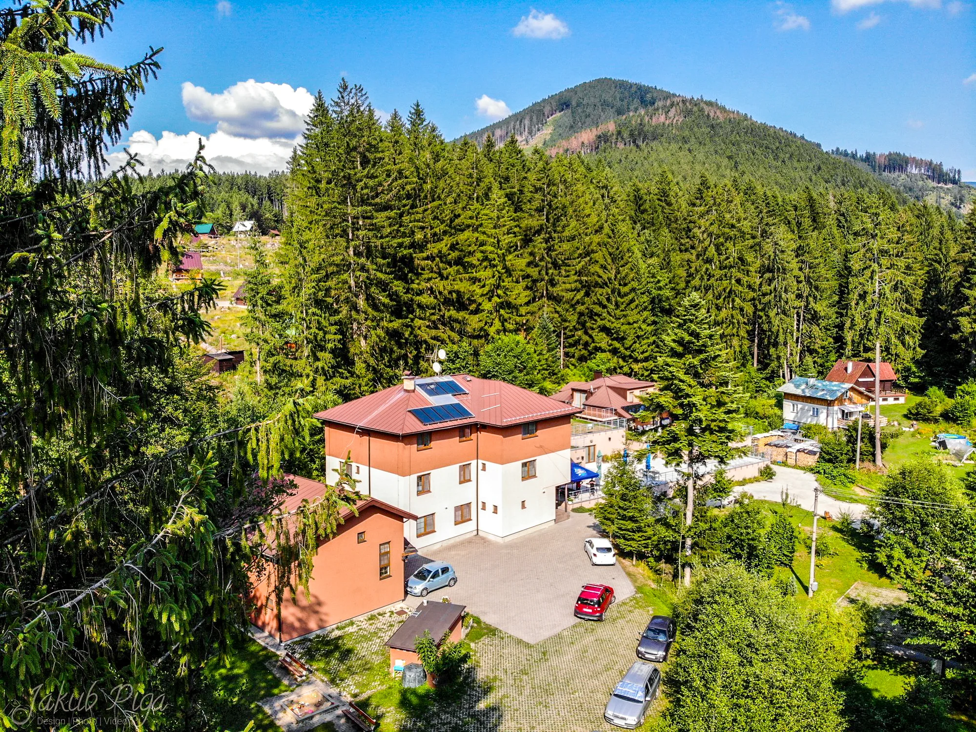 Relax s privátním wellness, stravou a bowlingem v Penzionu Kunerád u Rajeckých Teplic