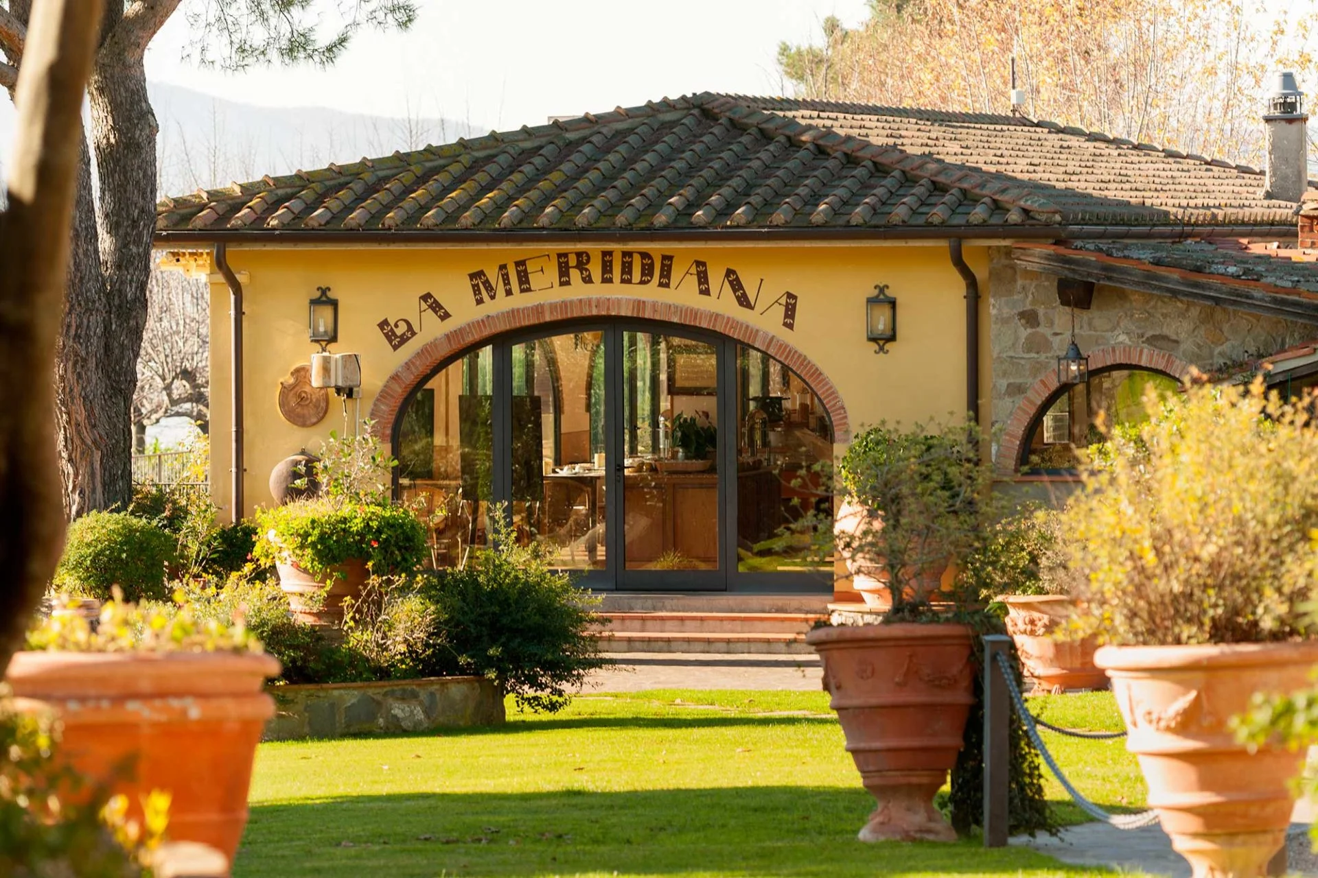 4* hotel u Florencie: snídaně či polopenze, v létě bazén, možnost projížďky na koni