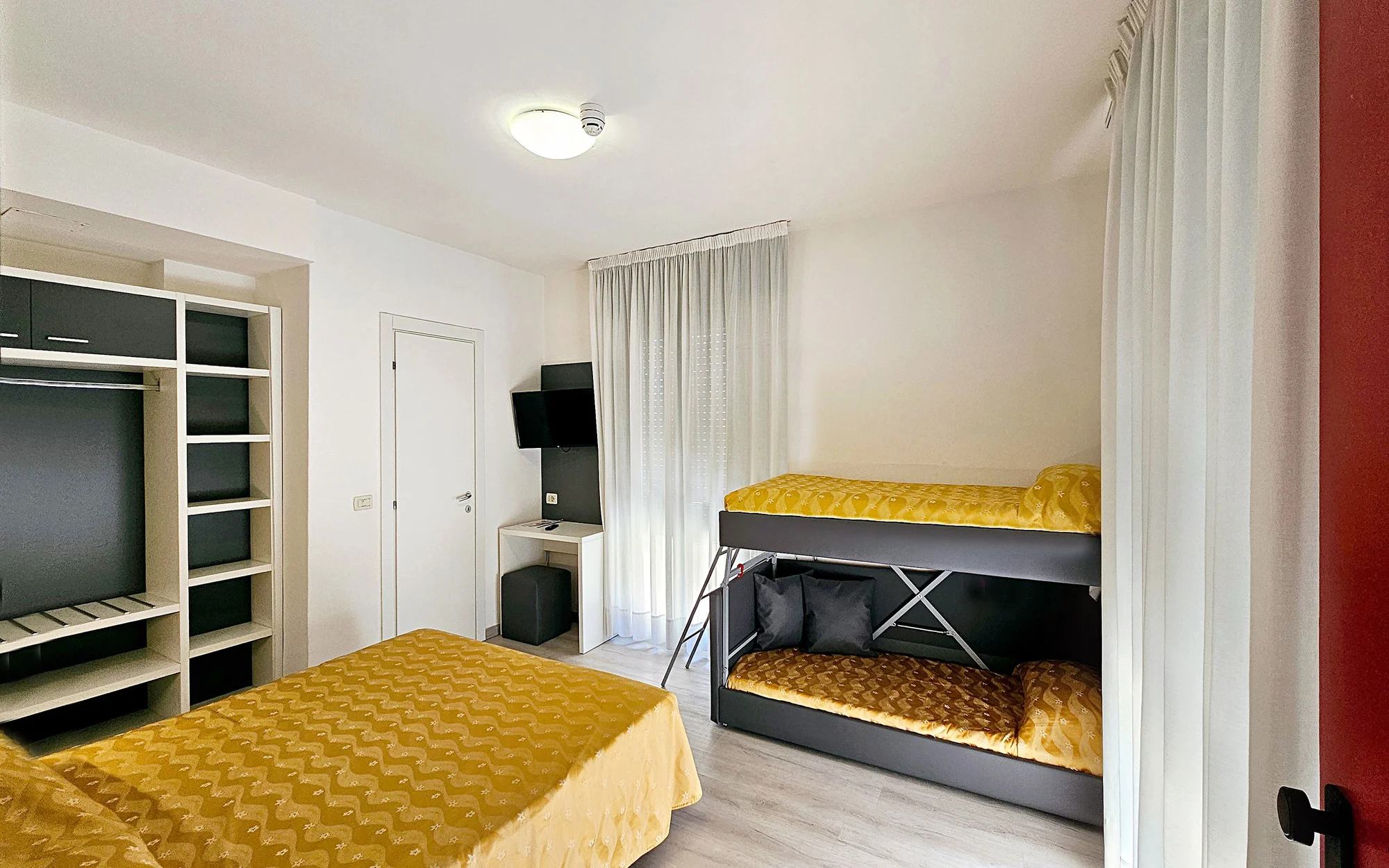 Italské Jesolo: 3* hotel přímo u pláže a snídaně či polopenze