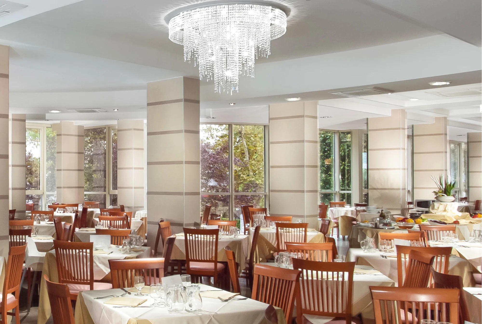 Italský Jadran: 4* hotel nedaleko Rimini, neomezeně wellness i polopenze