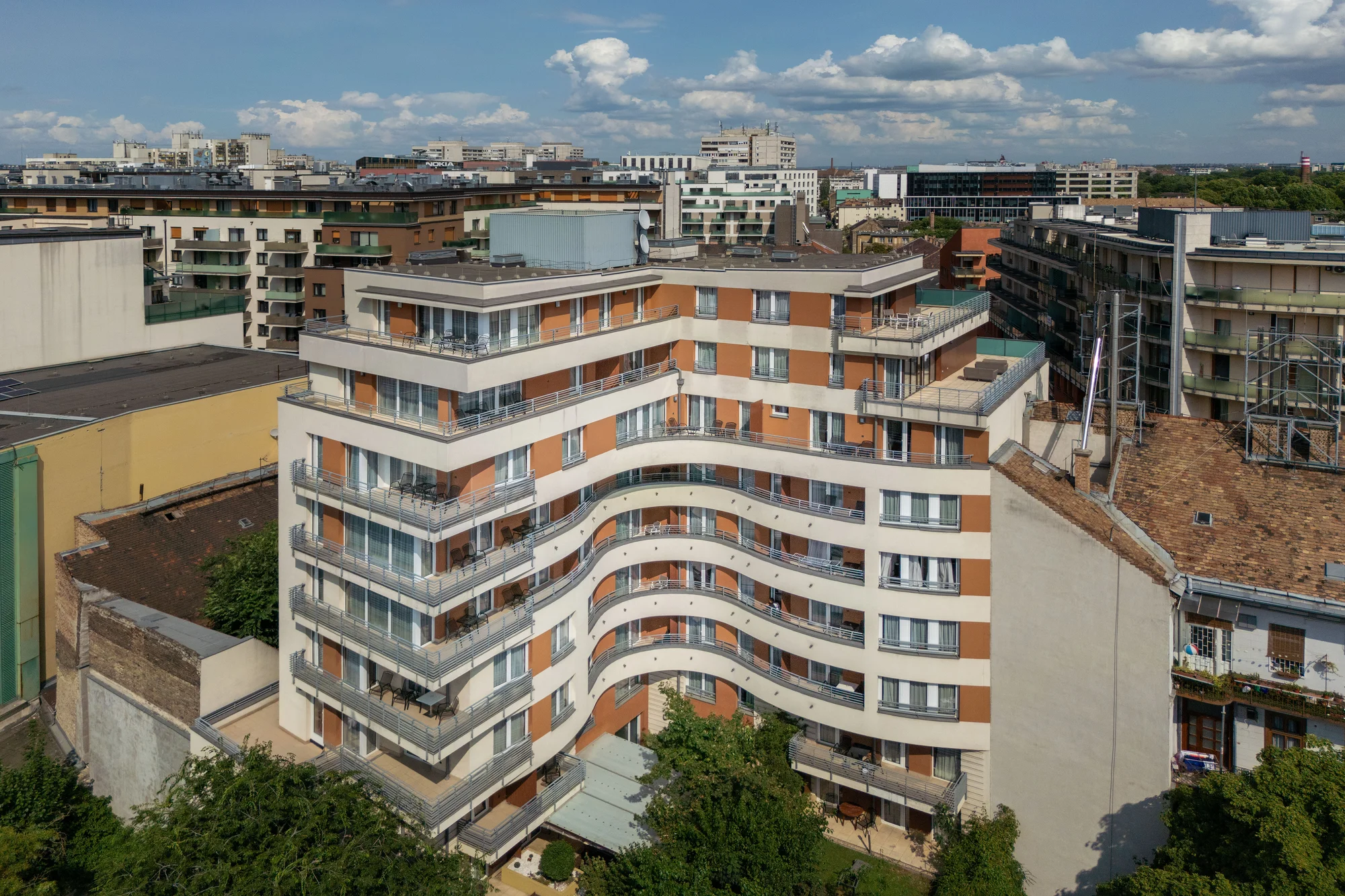 Oceňovaný rodinný apartmánový hotel v Budapešti: prostorné apartmány s terasou i snídaní