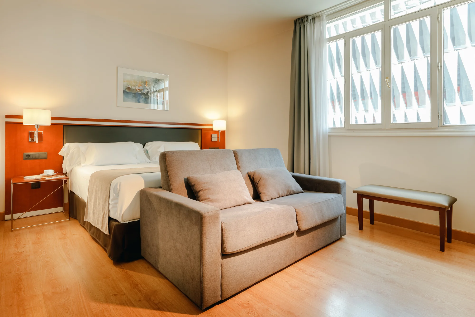 Poznejte španělské Bilbao: moderní 4* hotel v centru města, snídaně, výlety do muzea i na vyhlídku