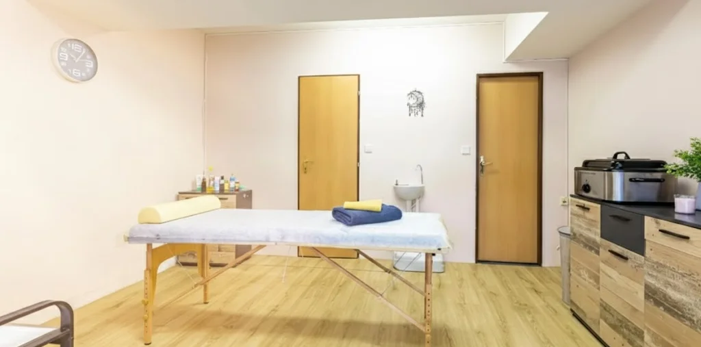 Breussova nebo lymfatická masáž: 60 či 90 min. péče pro vaše zdraví