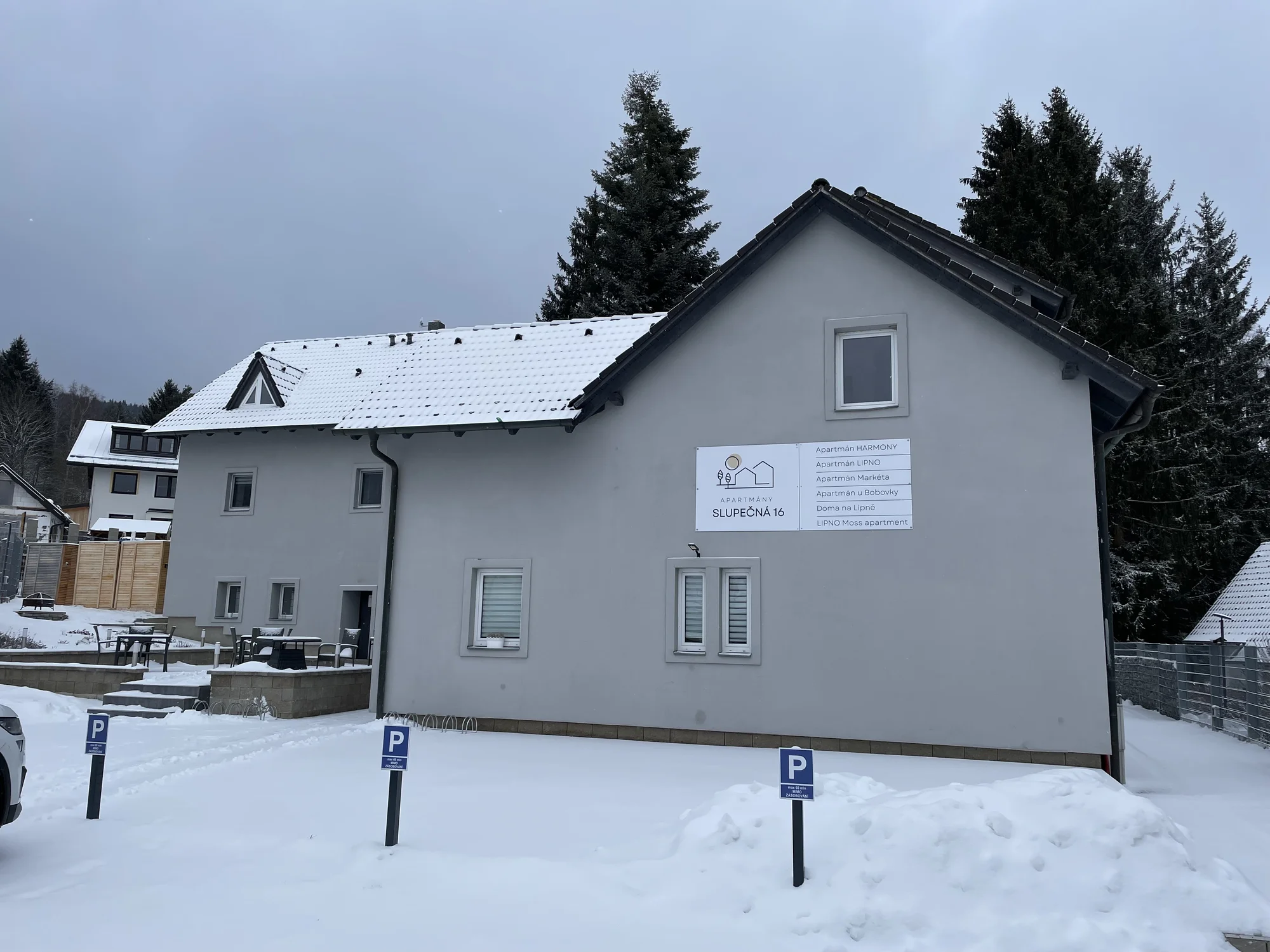 Krásný apartmán na Lipně až pro 6 osob jen kousek od stezky v korunách