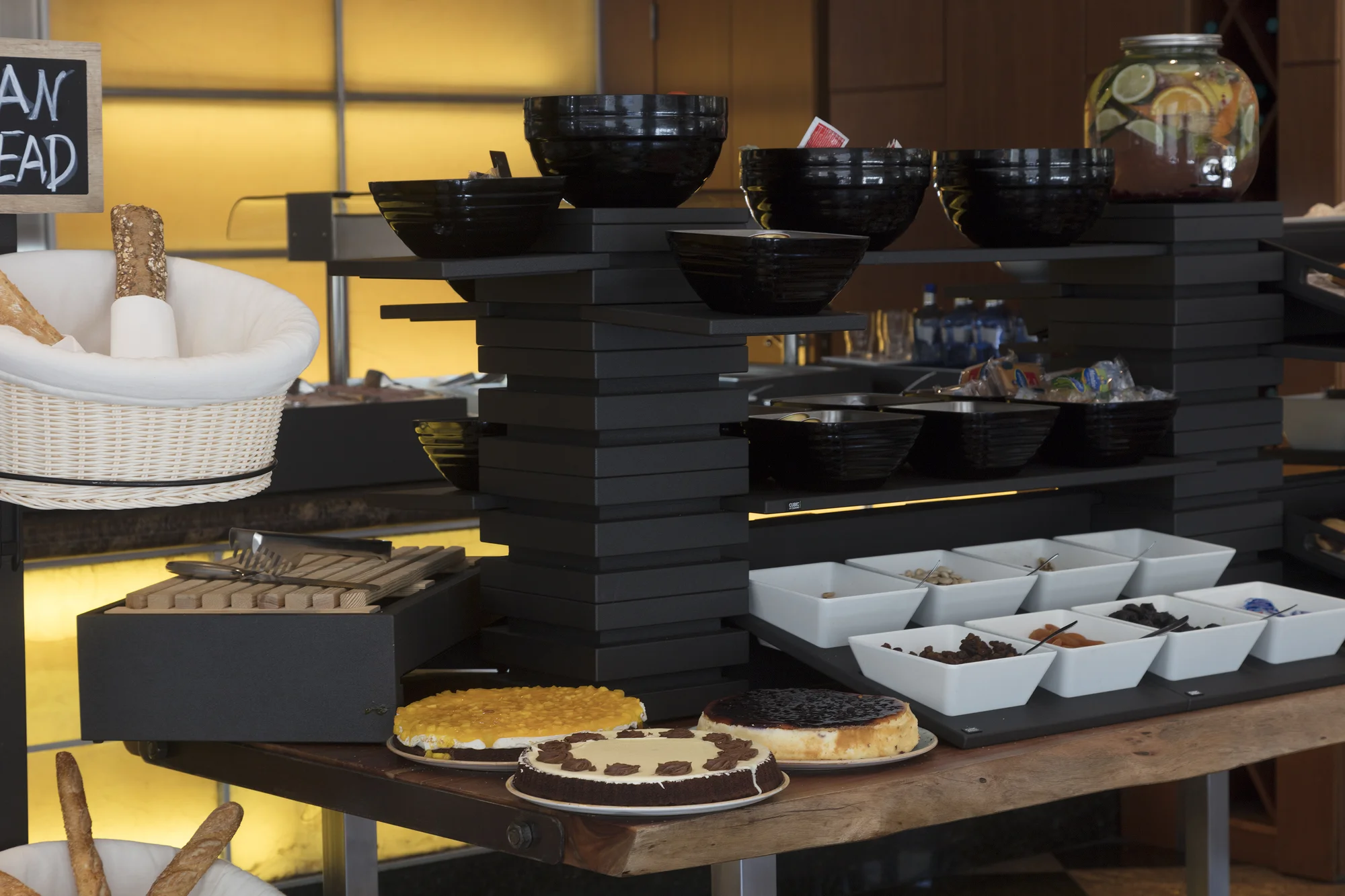 Poznejte krásy Barcelony: pobyt v hotelu se snídaní jen kousek od metra